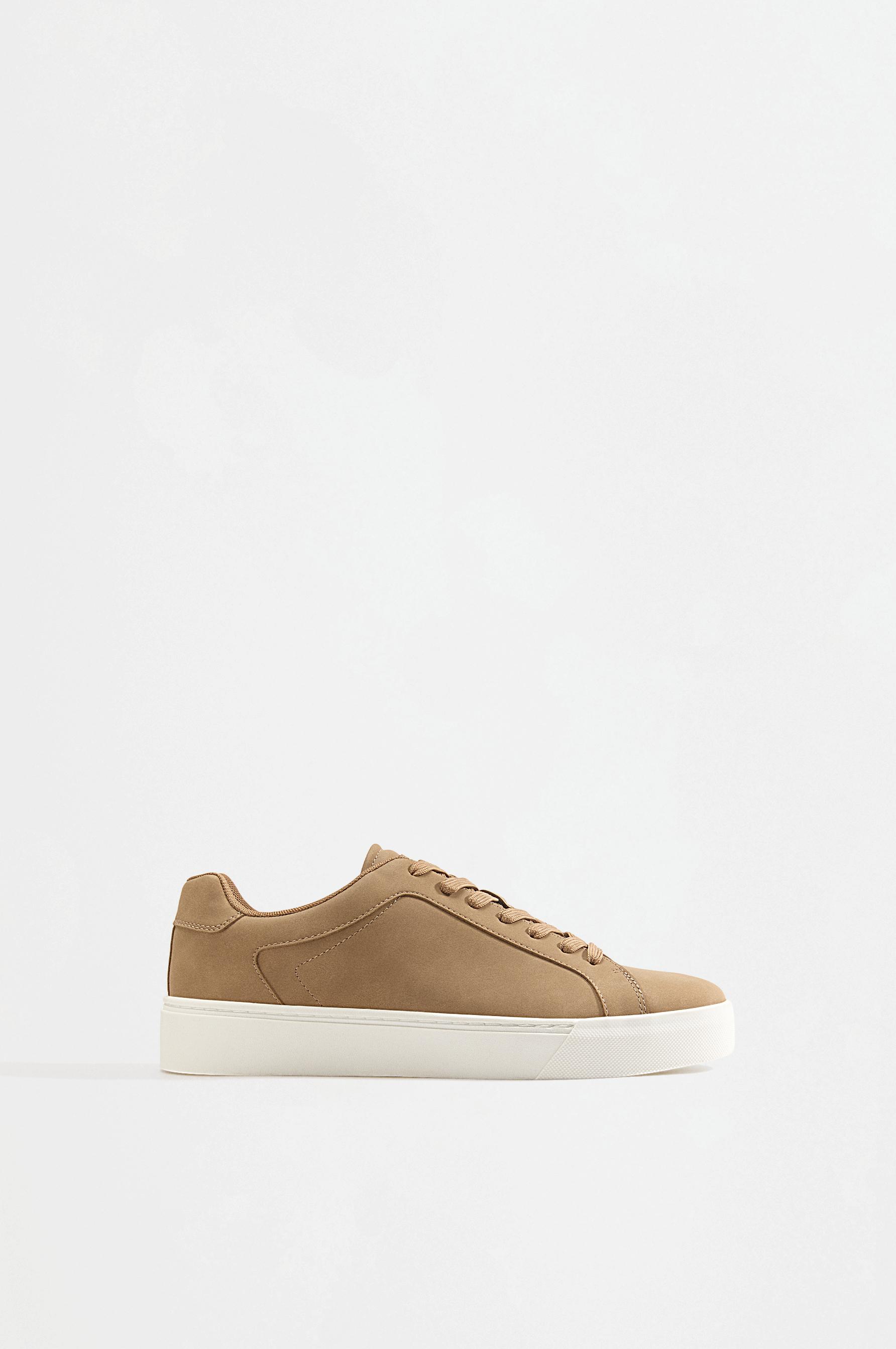 Smart sneakers — LEATHER