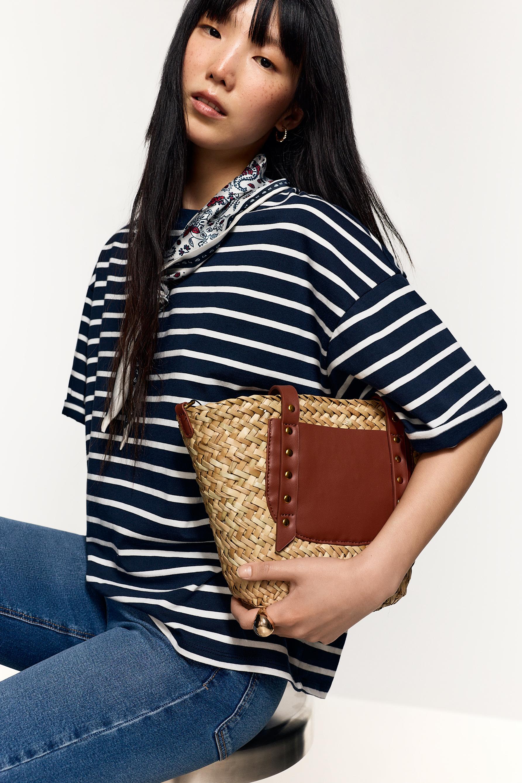 Mini jute crossbody tote — CAMEL