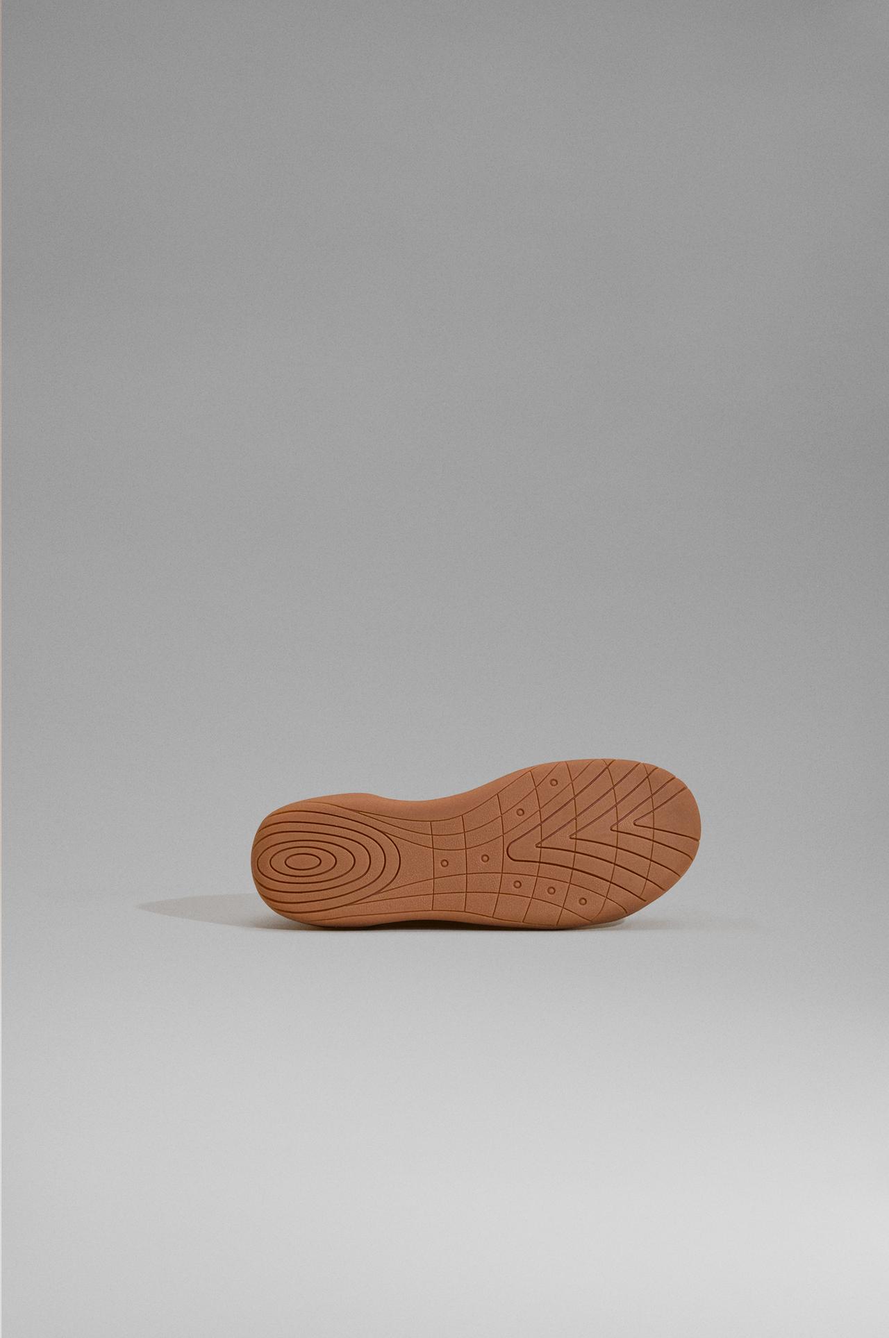 Combined barefoot sneakers — BEIGE