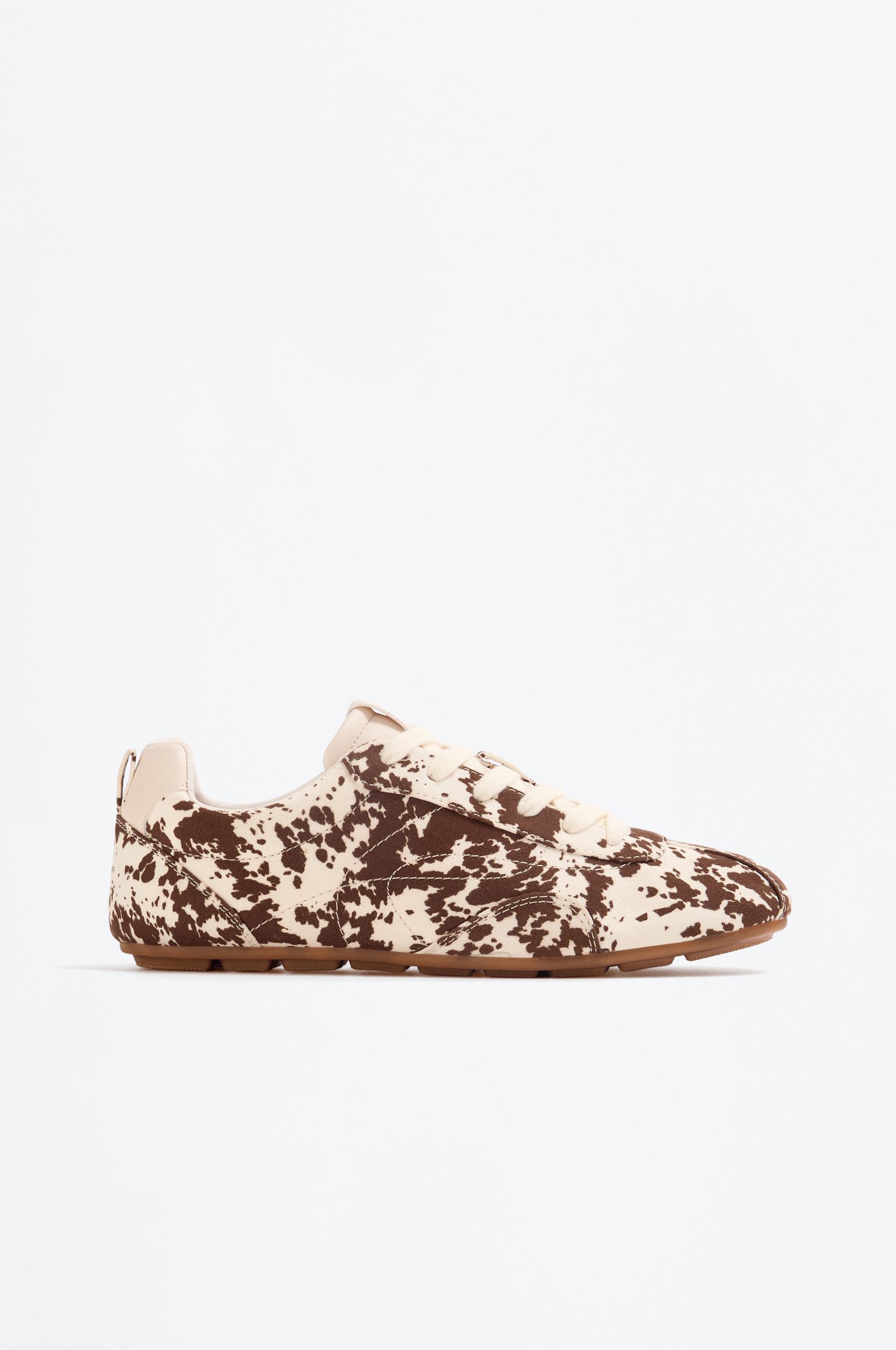 Zapatilla deportiva soft animal print
