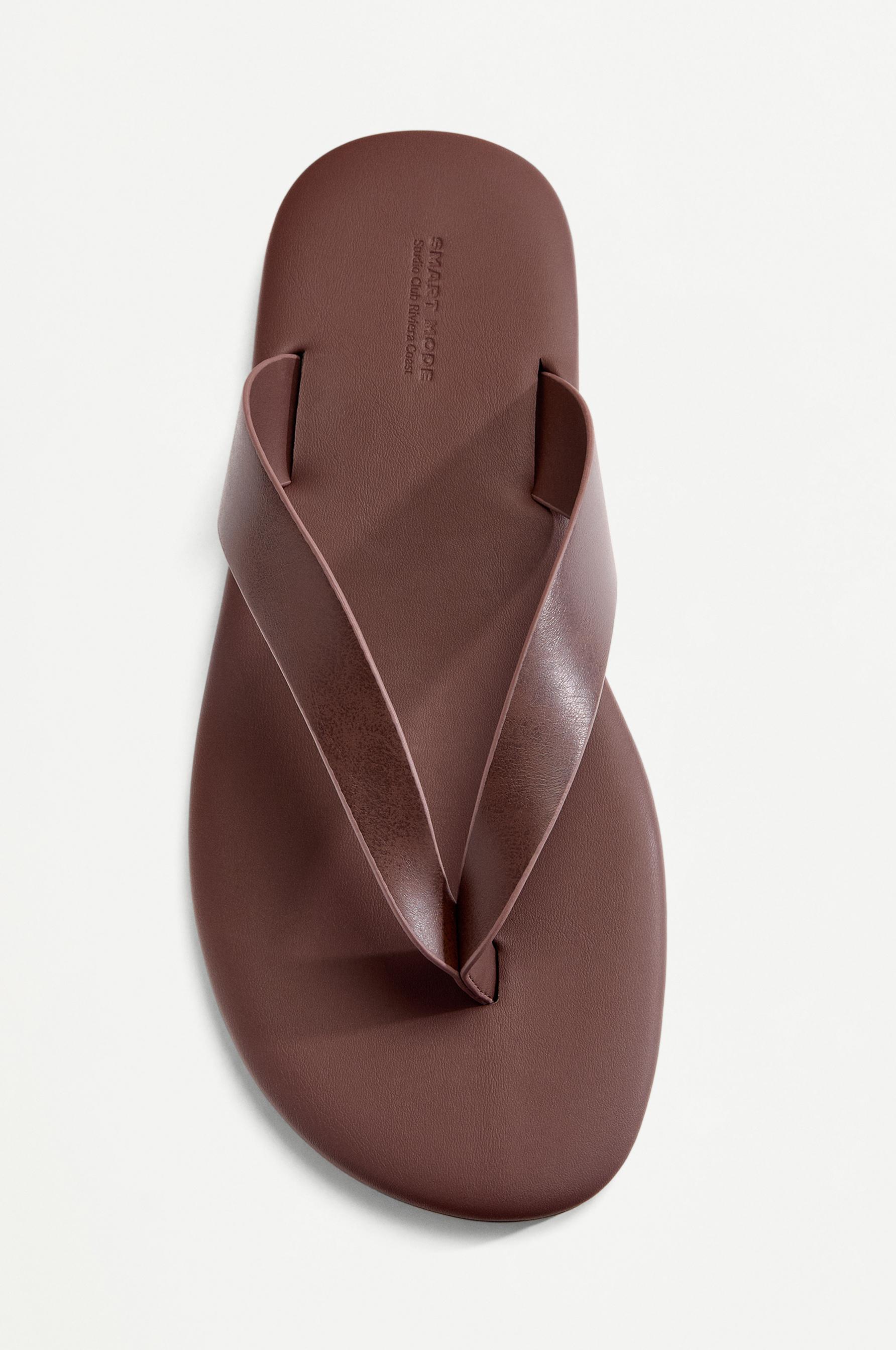 Strap sandals — BROWN