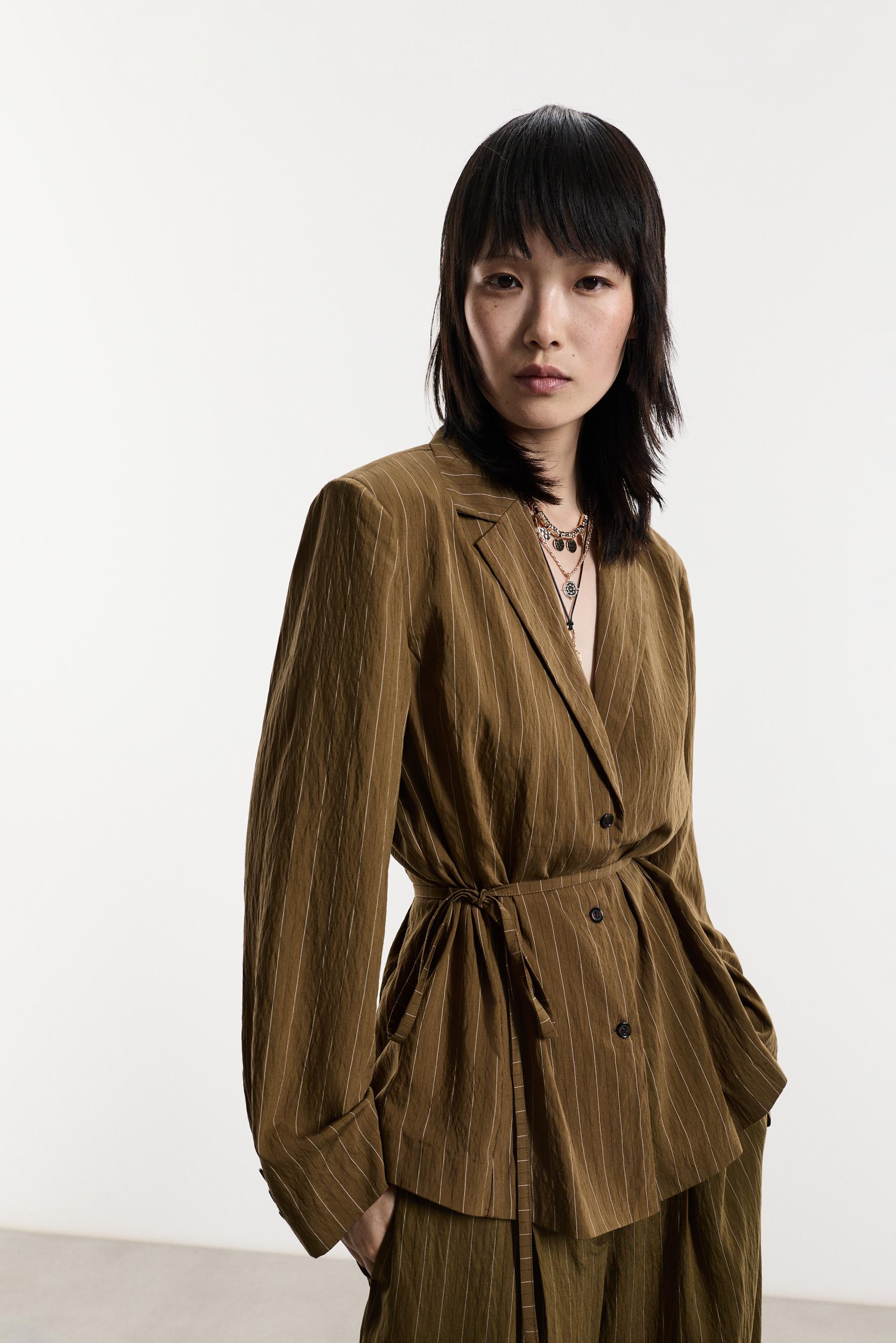 Striped blazer with tie — GREENISH