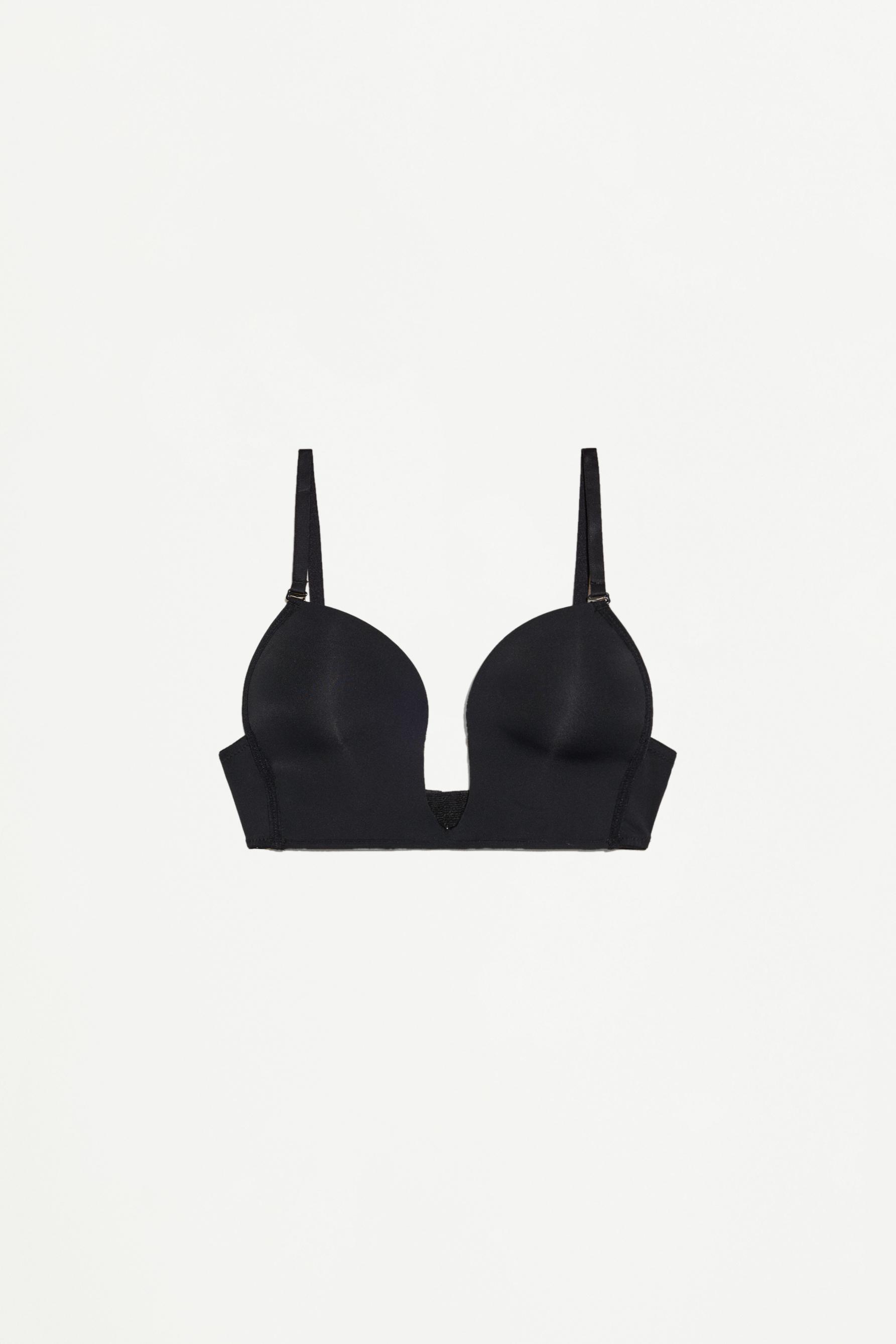 Extra plunging pre-shaped bra — BLACK
