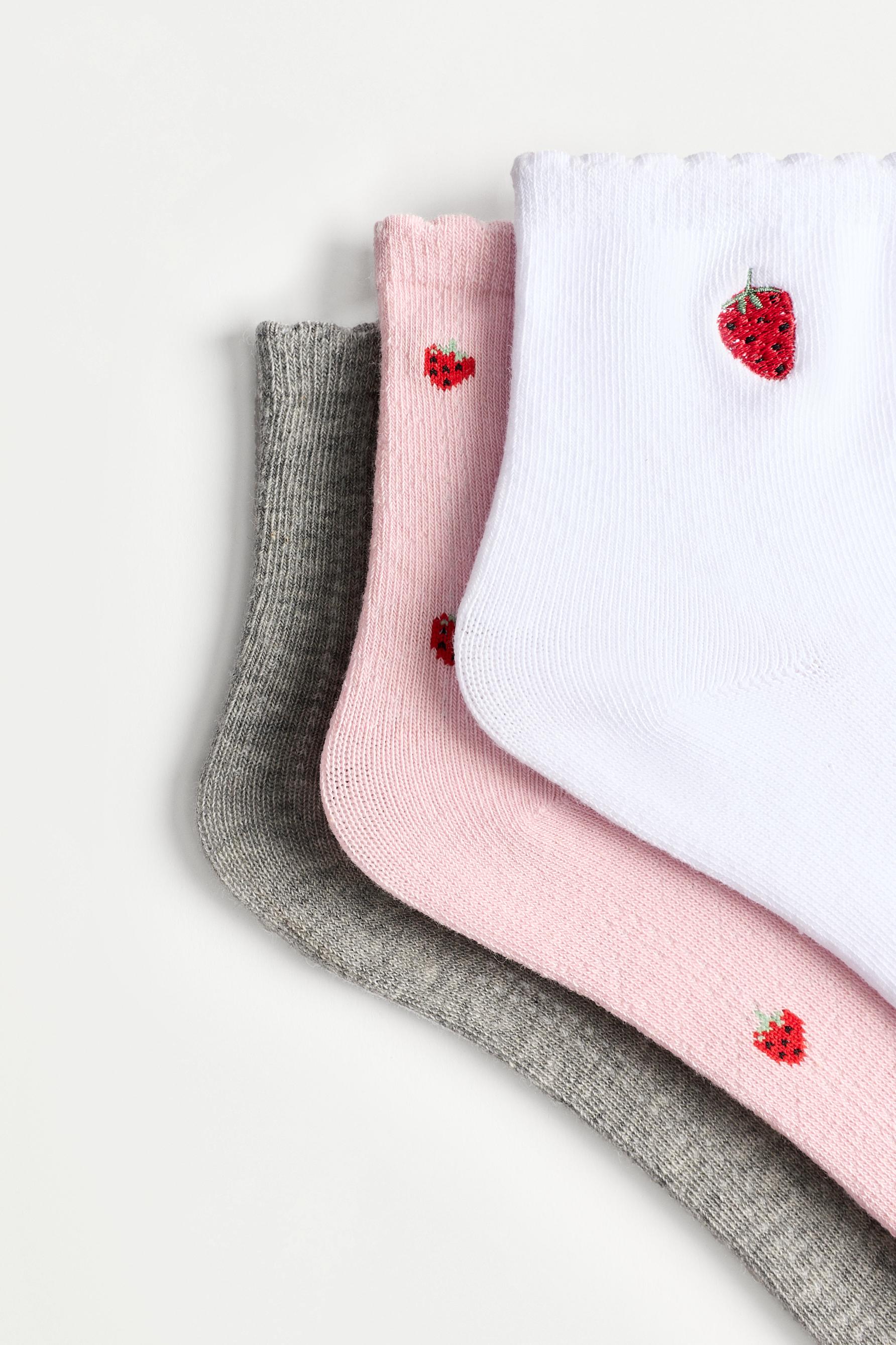 3-Pack Strawberry Embellished Short Socks — PINKISH WHITE