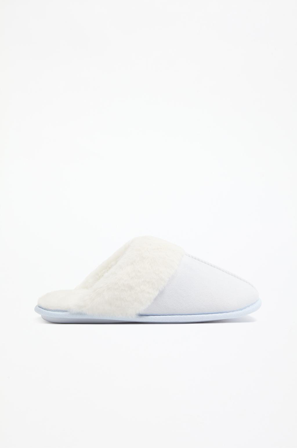 Faux fur house slippers