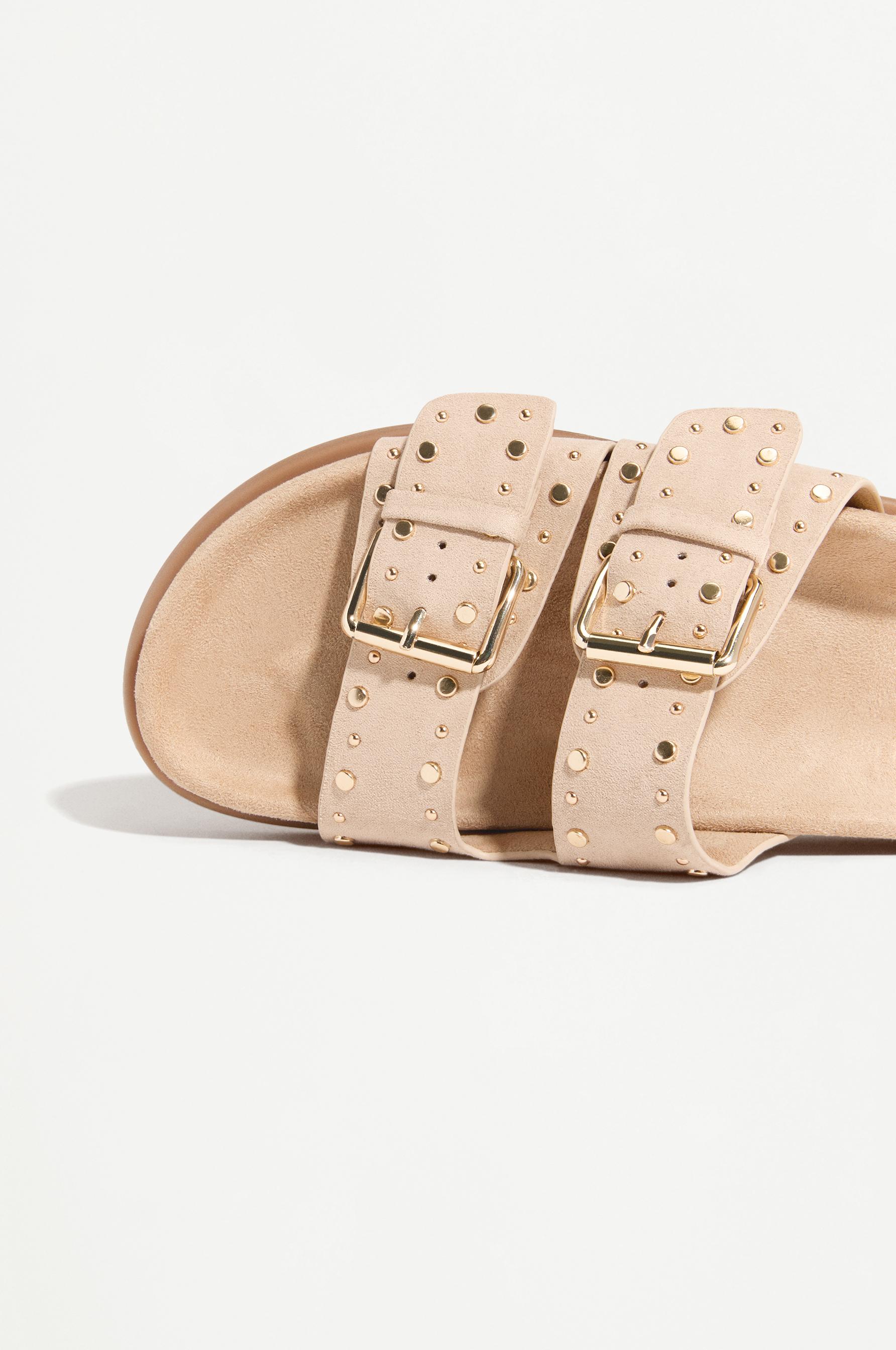 Double buckle stud sandals — BROWN