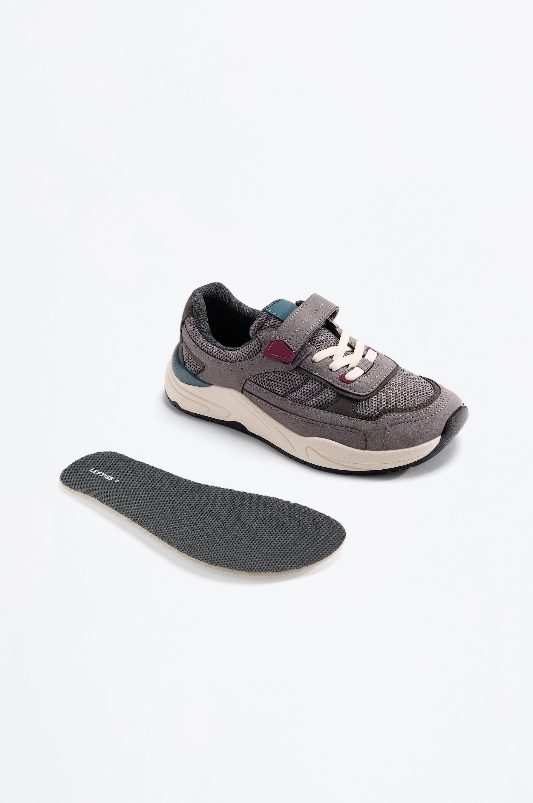 CASUAL BAREFOOT SPORTS SHOES — GREY