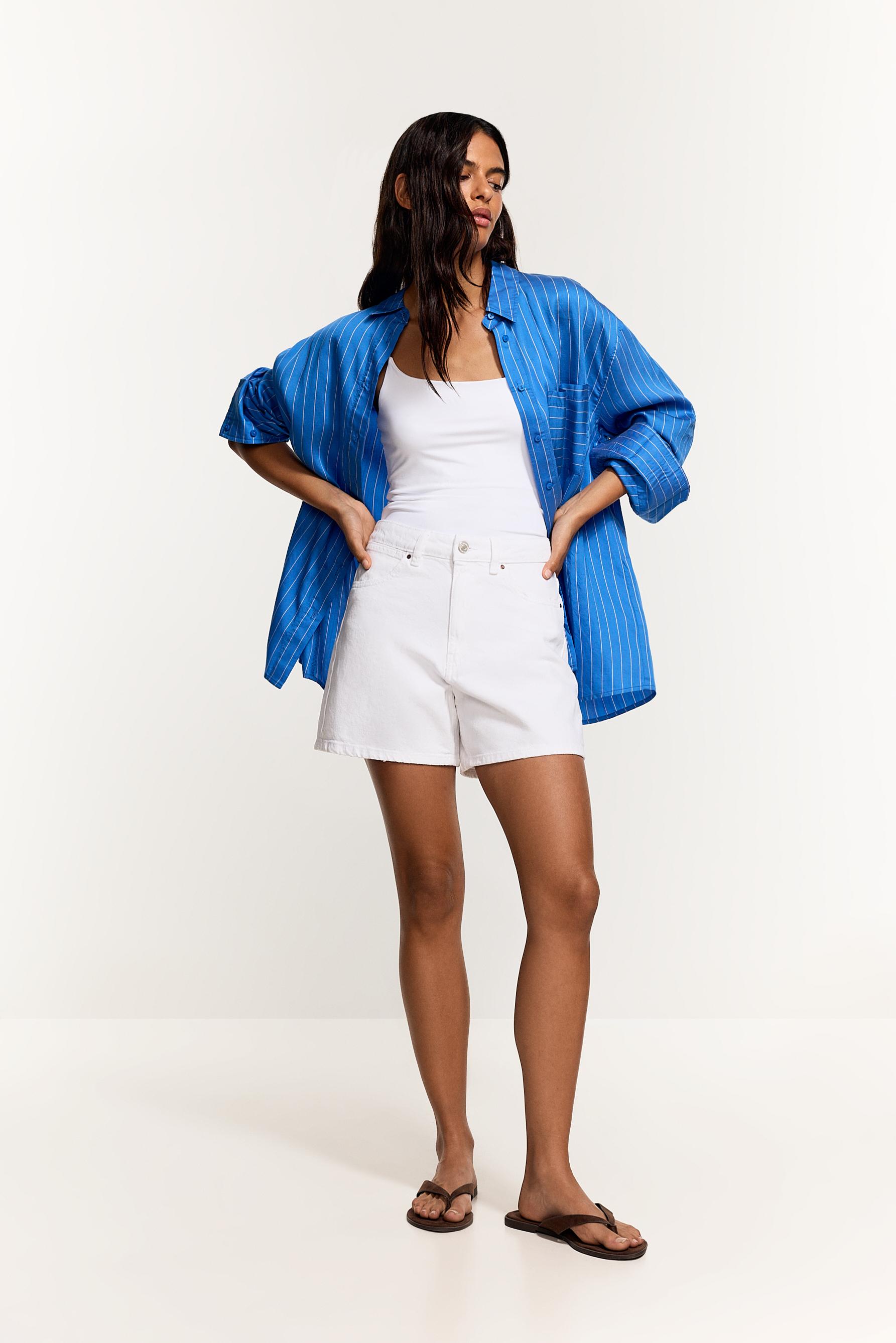Basic mom fit denim shorts — WHITE