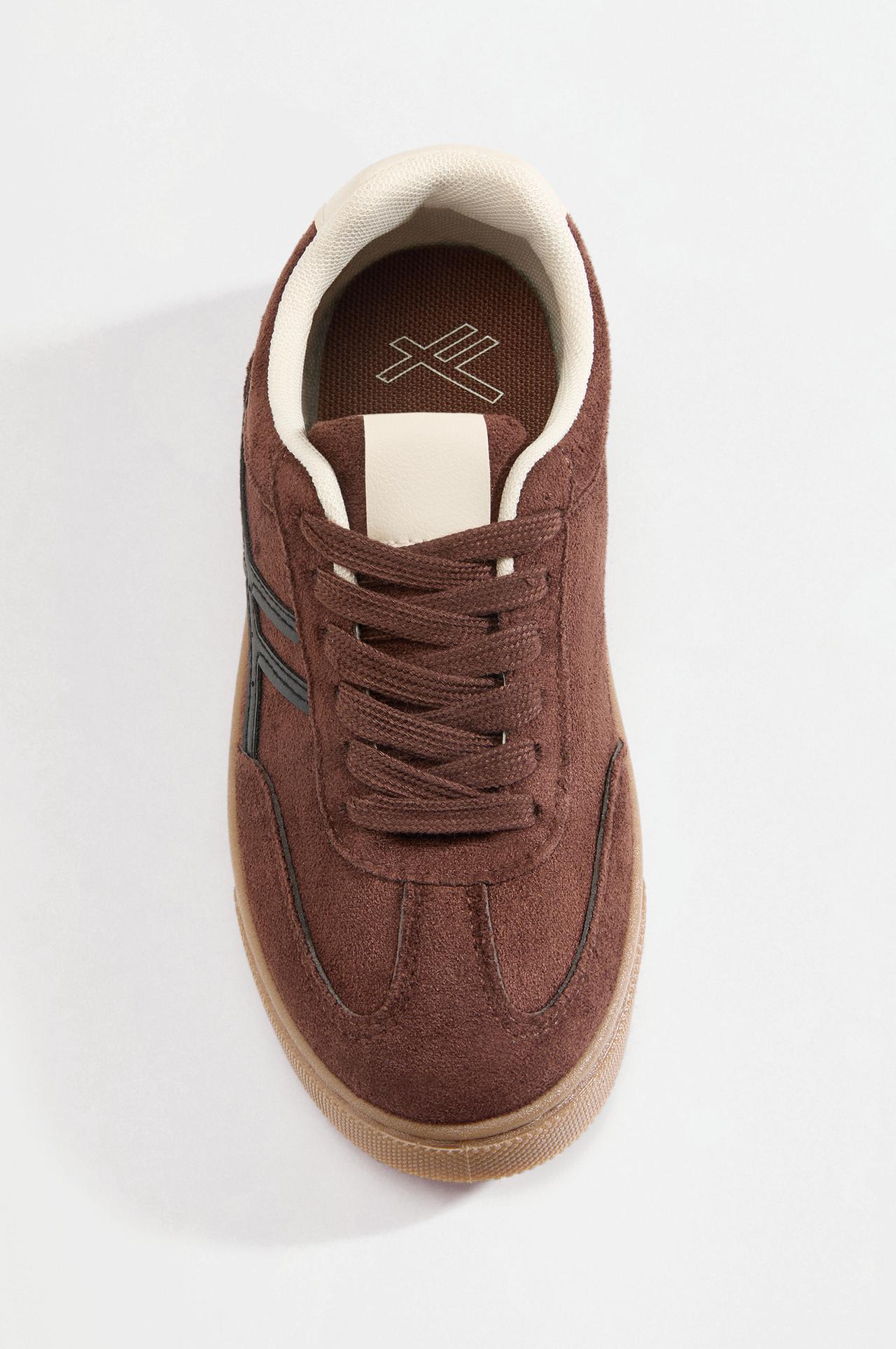 Split suede-effect sneakers — BROWN
