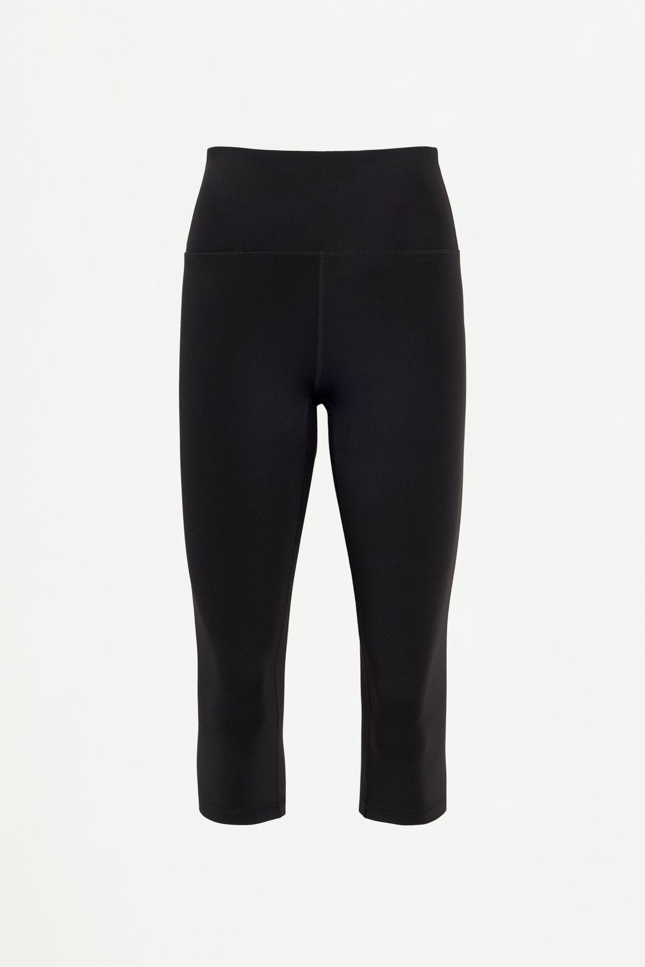 Capri leggings — BLACK