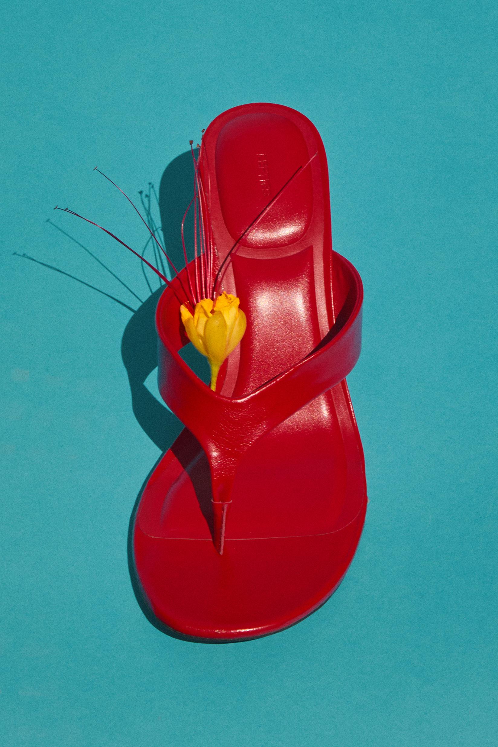 Thong heeled sandals — RED