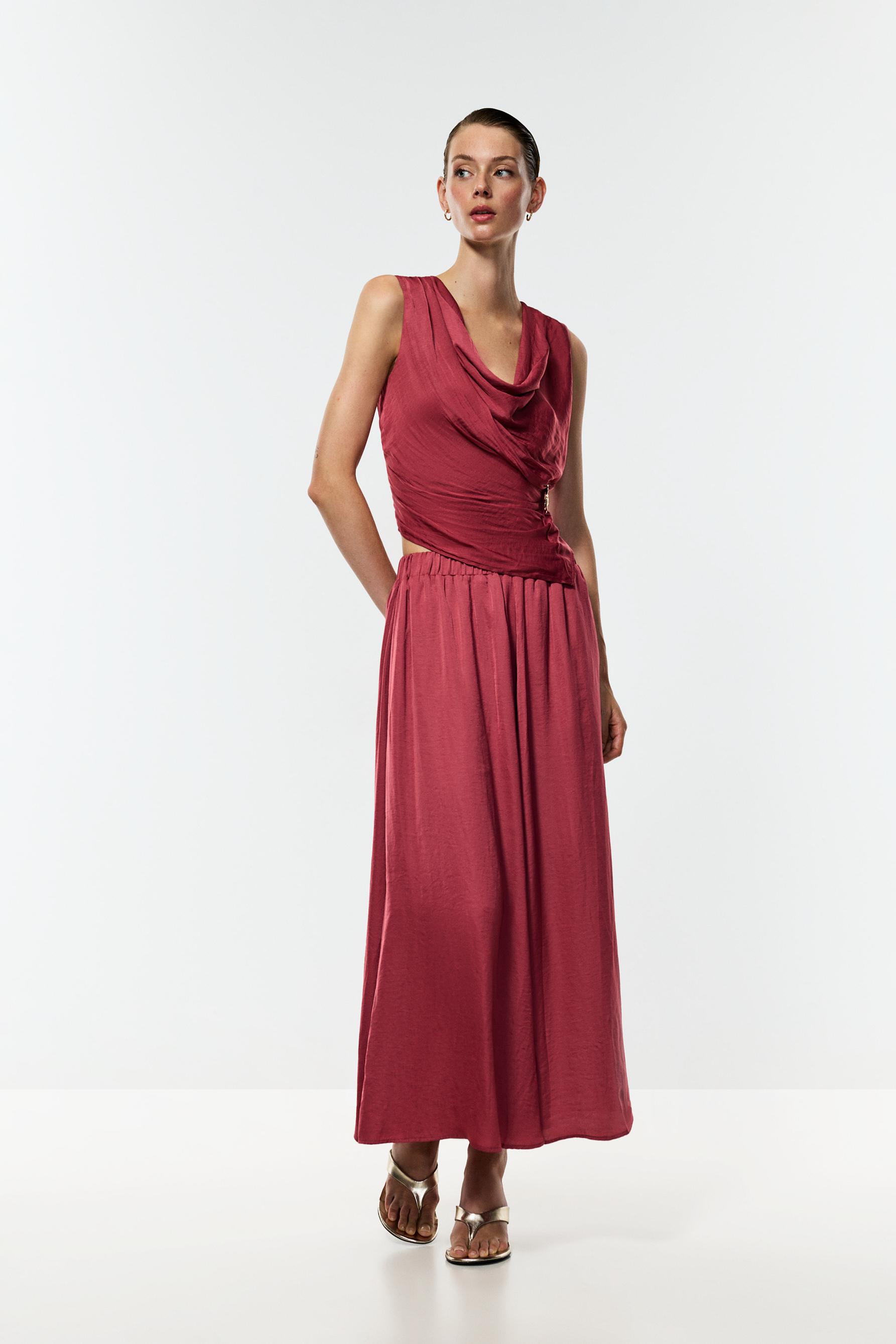 Textured satin midi skirt — MAROON