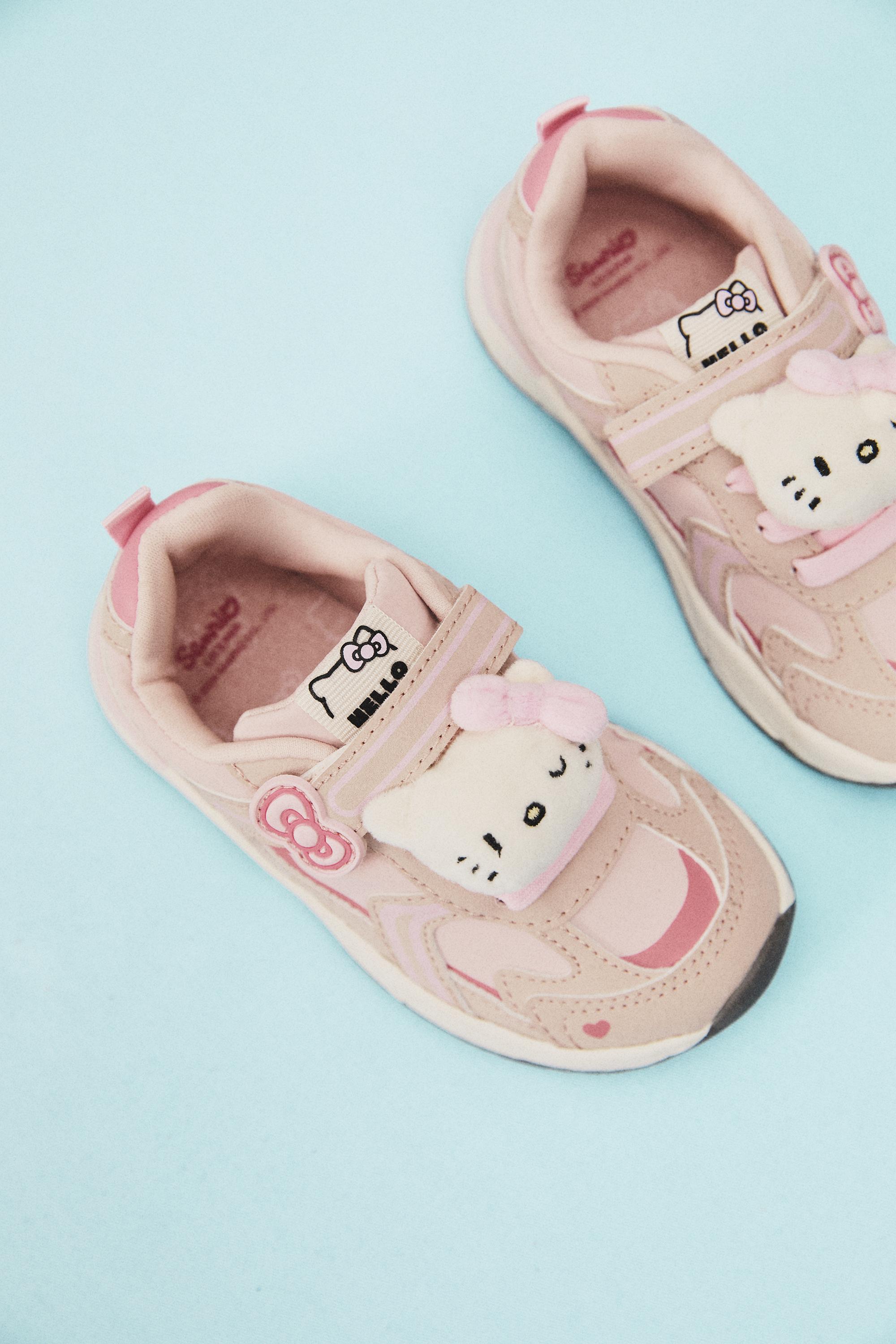 Hello Kitty ©SANRIO barefoot sneakers — PINK