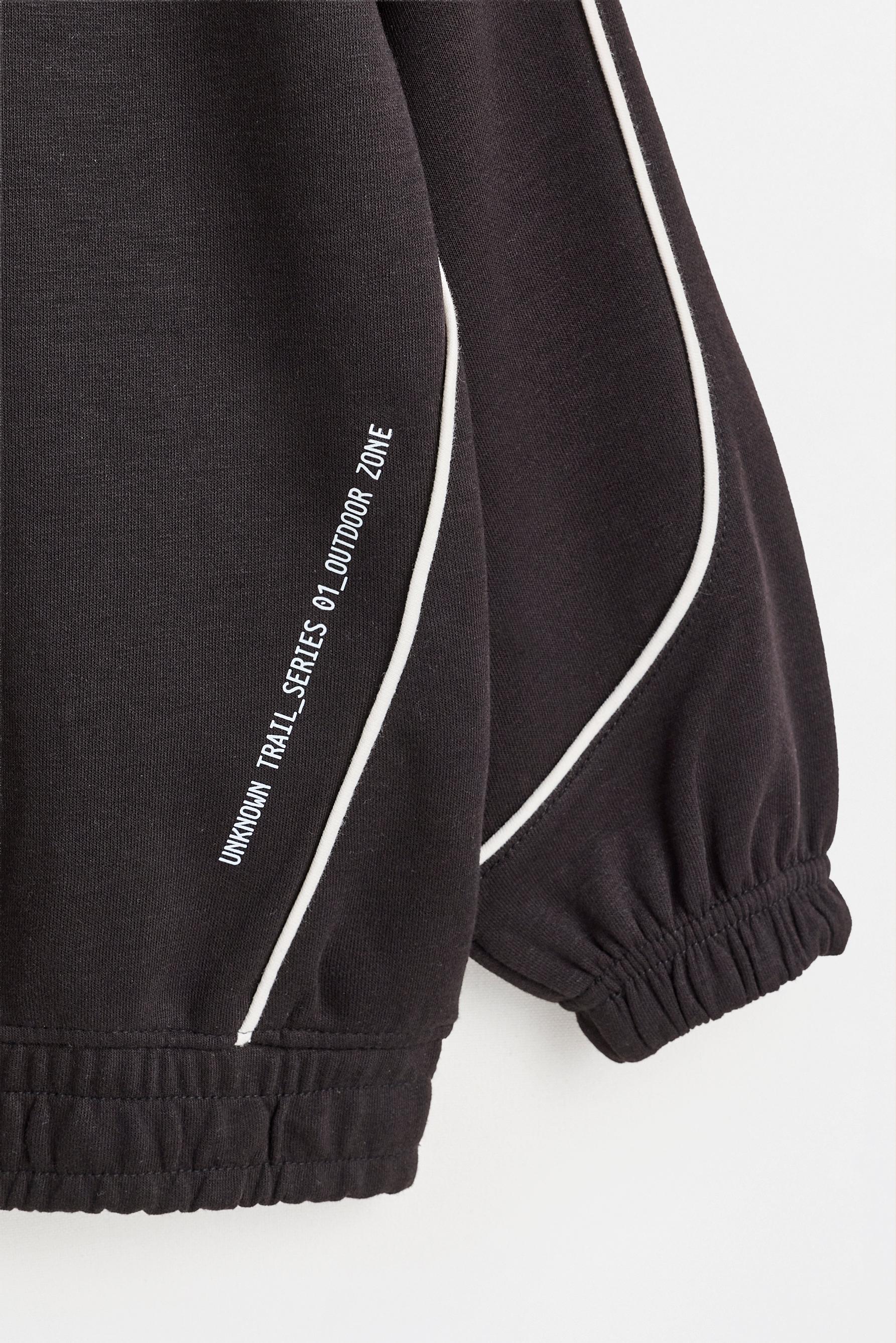 Interlock sweatshirt with trim — BLACK