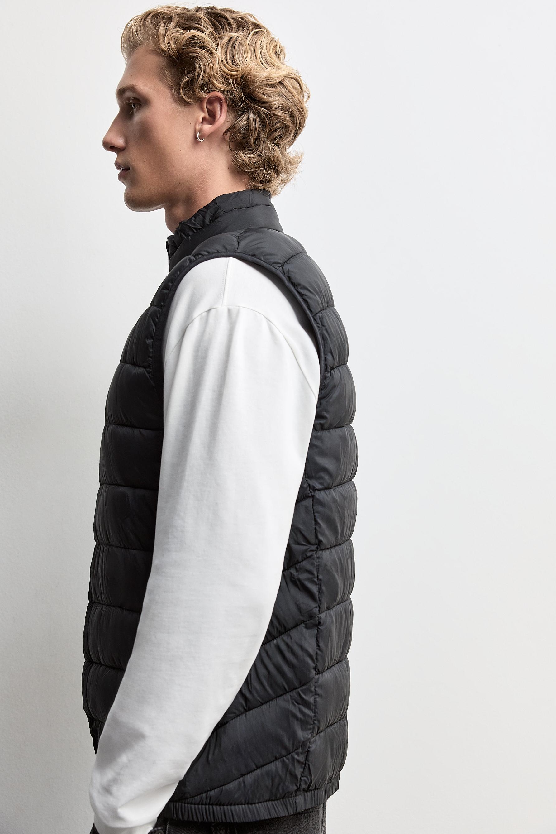 Lightweight quilted gilet — BLACK