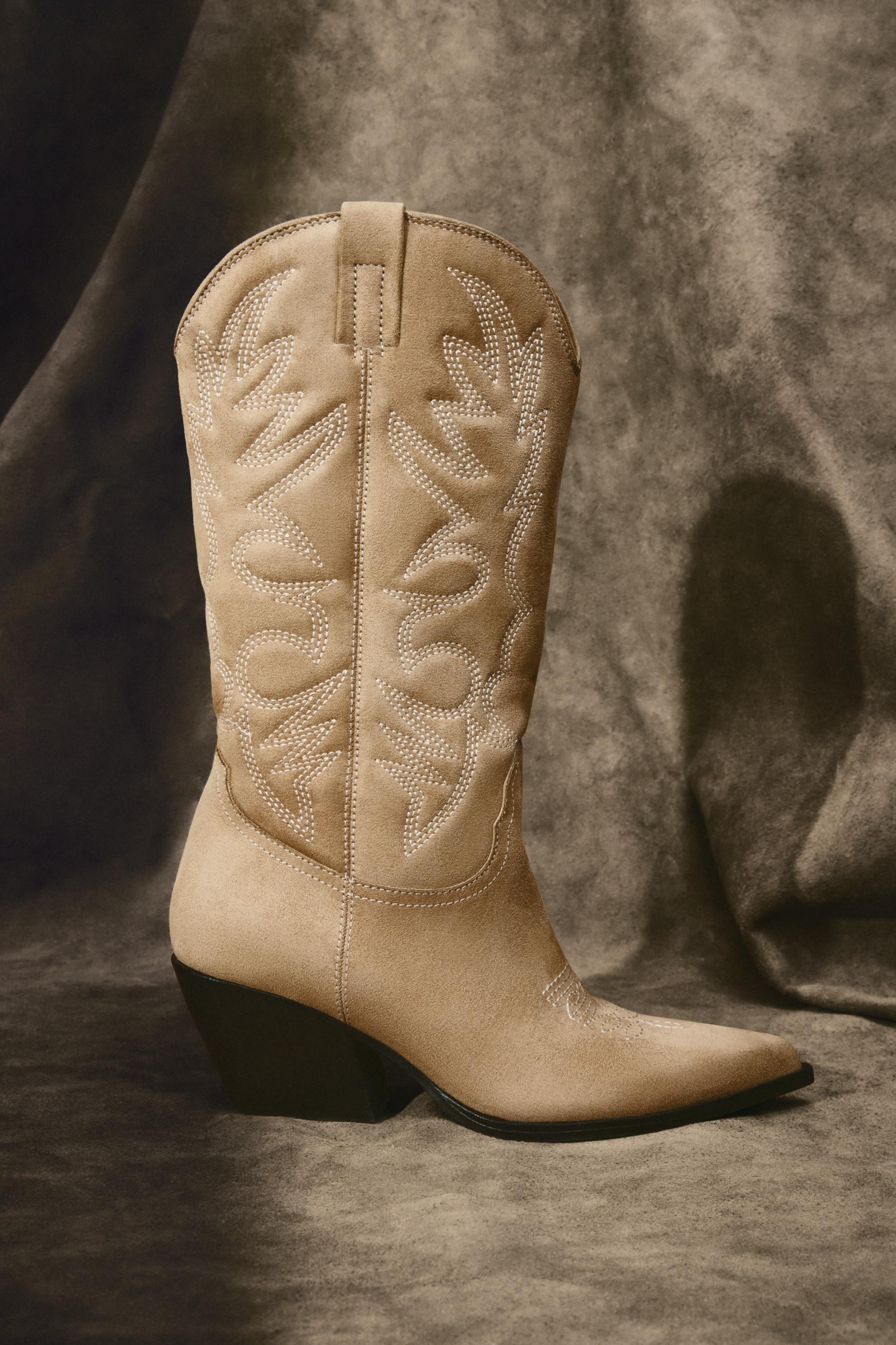 Cowboy boot — LEATHER