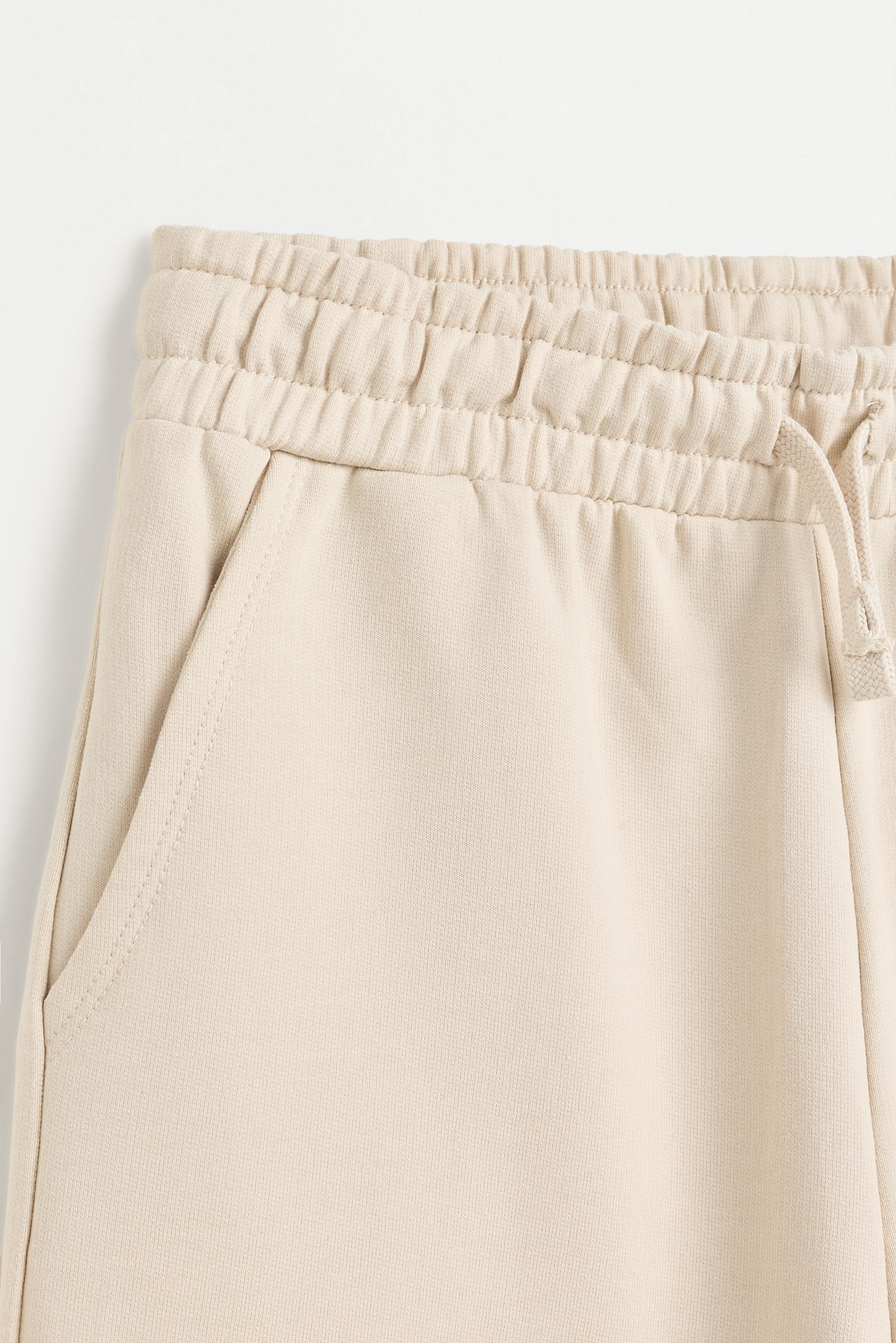 Plush cargo Bermuda shorts — PALE SAND