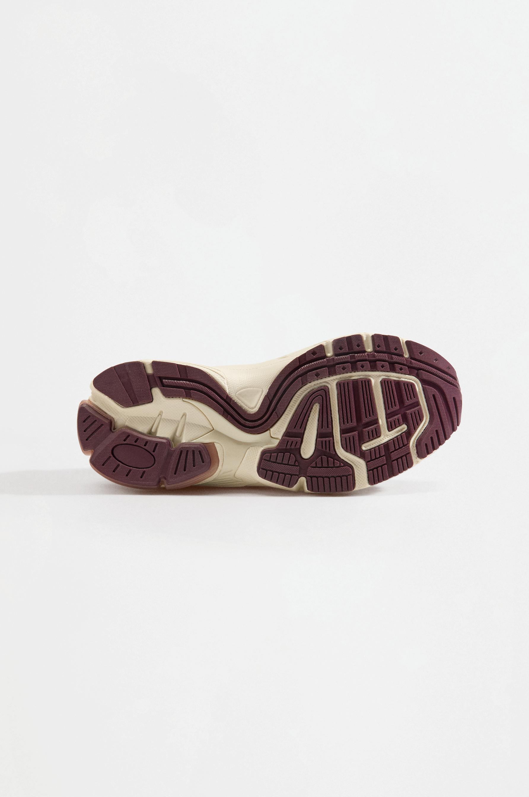 Multi-piece trainers — BROWN