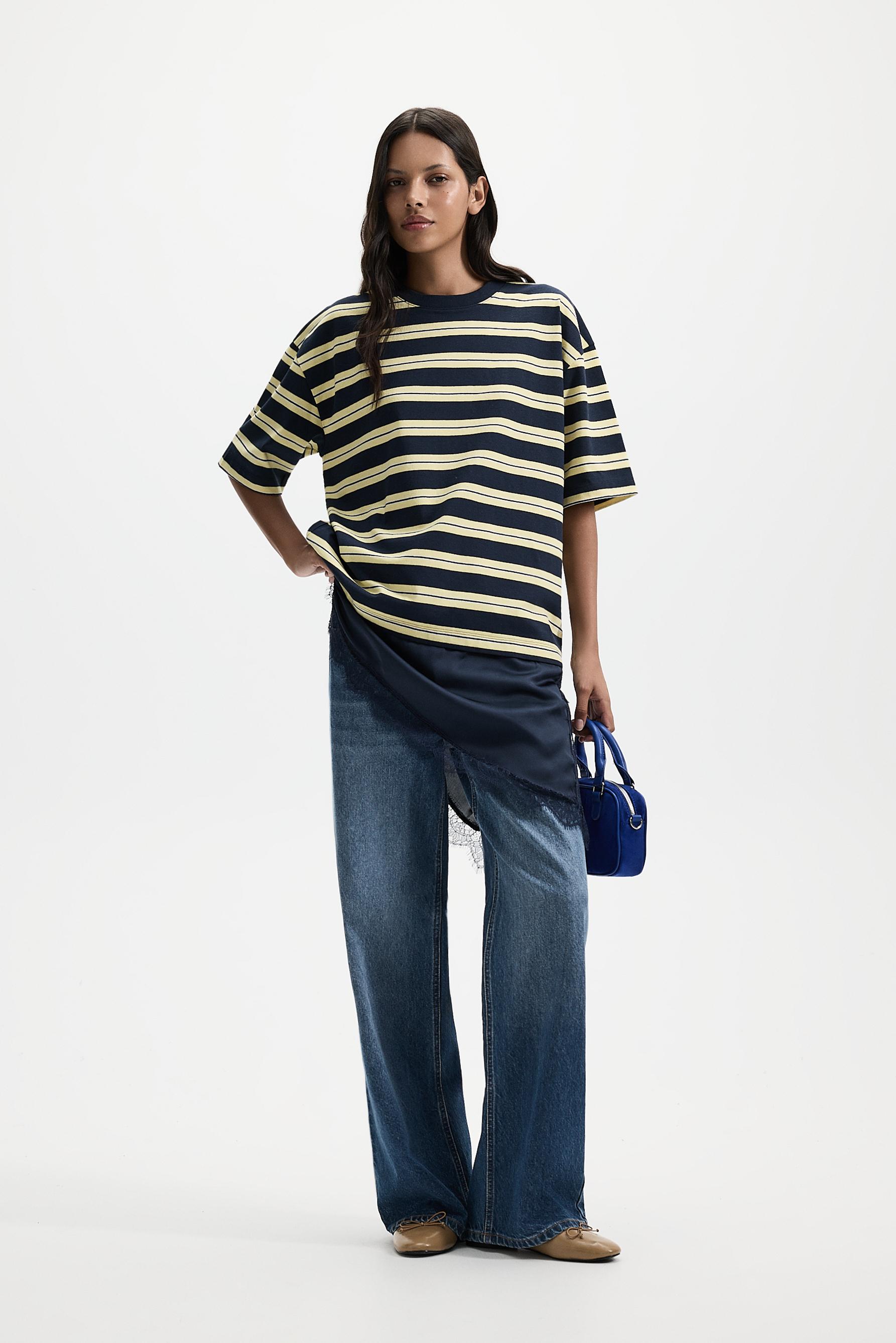 Striped lace-hem T-shirt — STRIPED