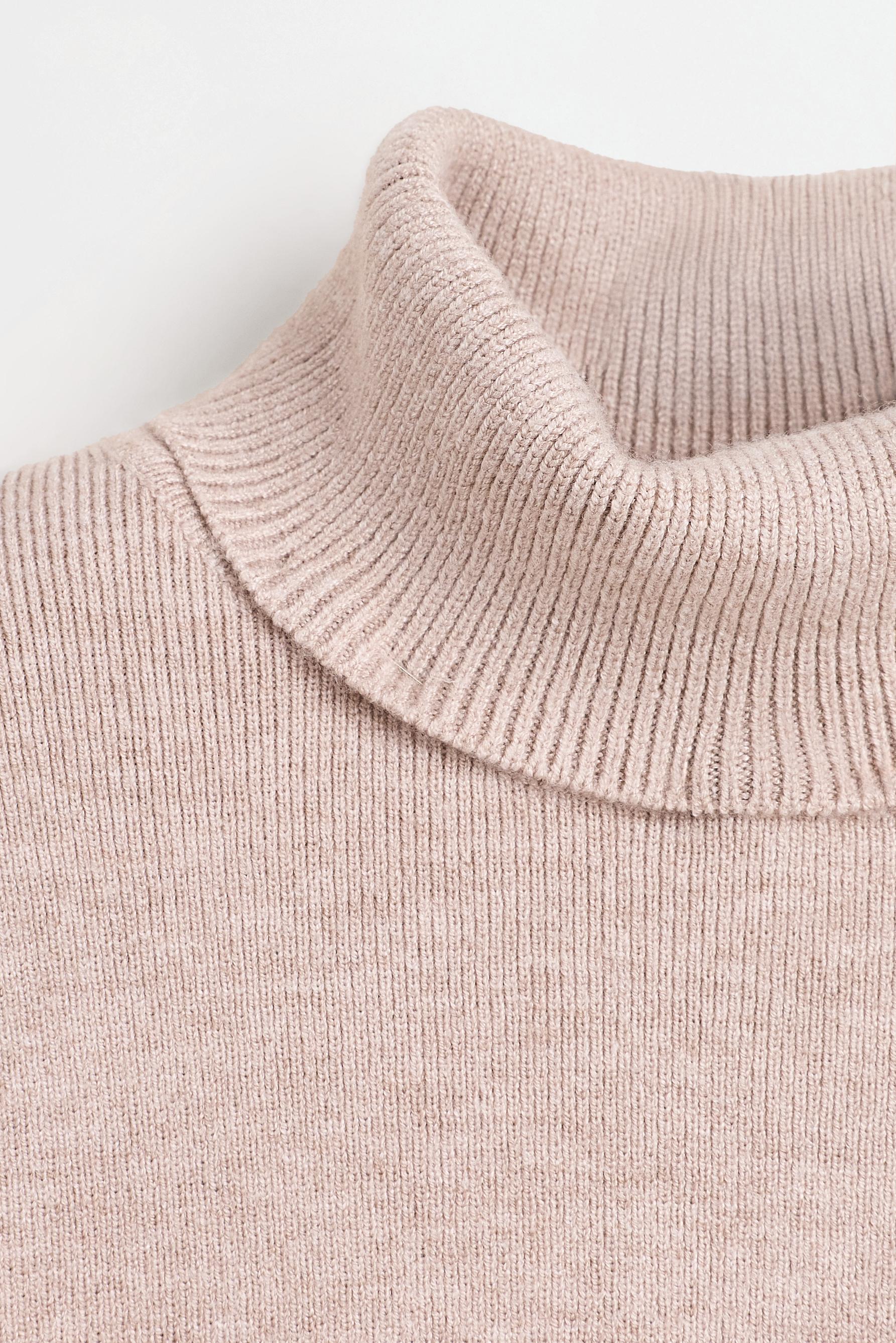 Roll neck sweater — MINK