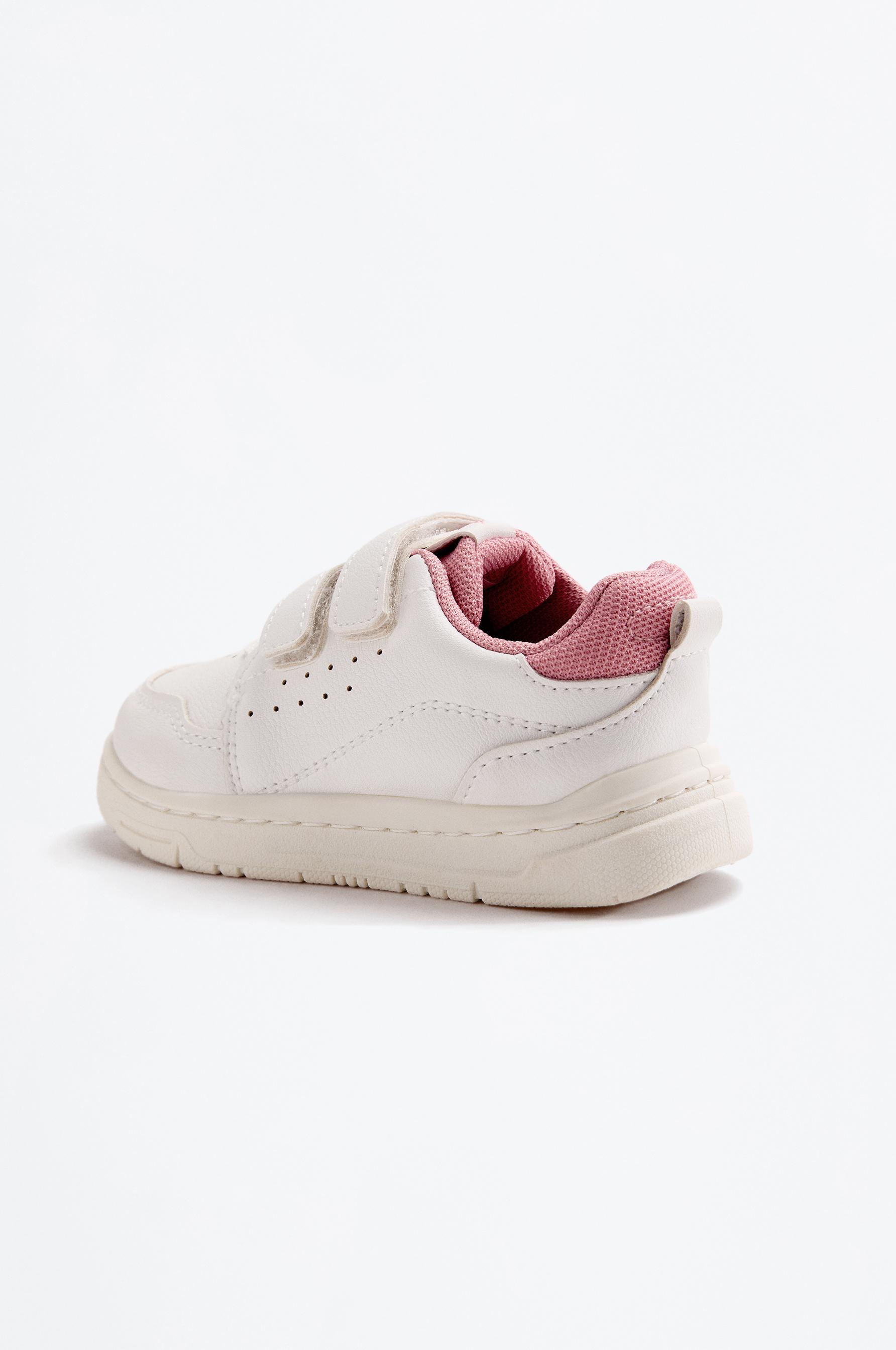 Minimalist athletic shoe — WHITE