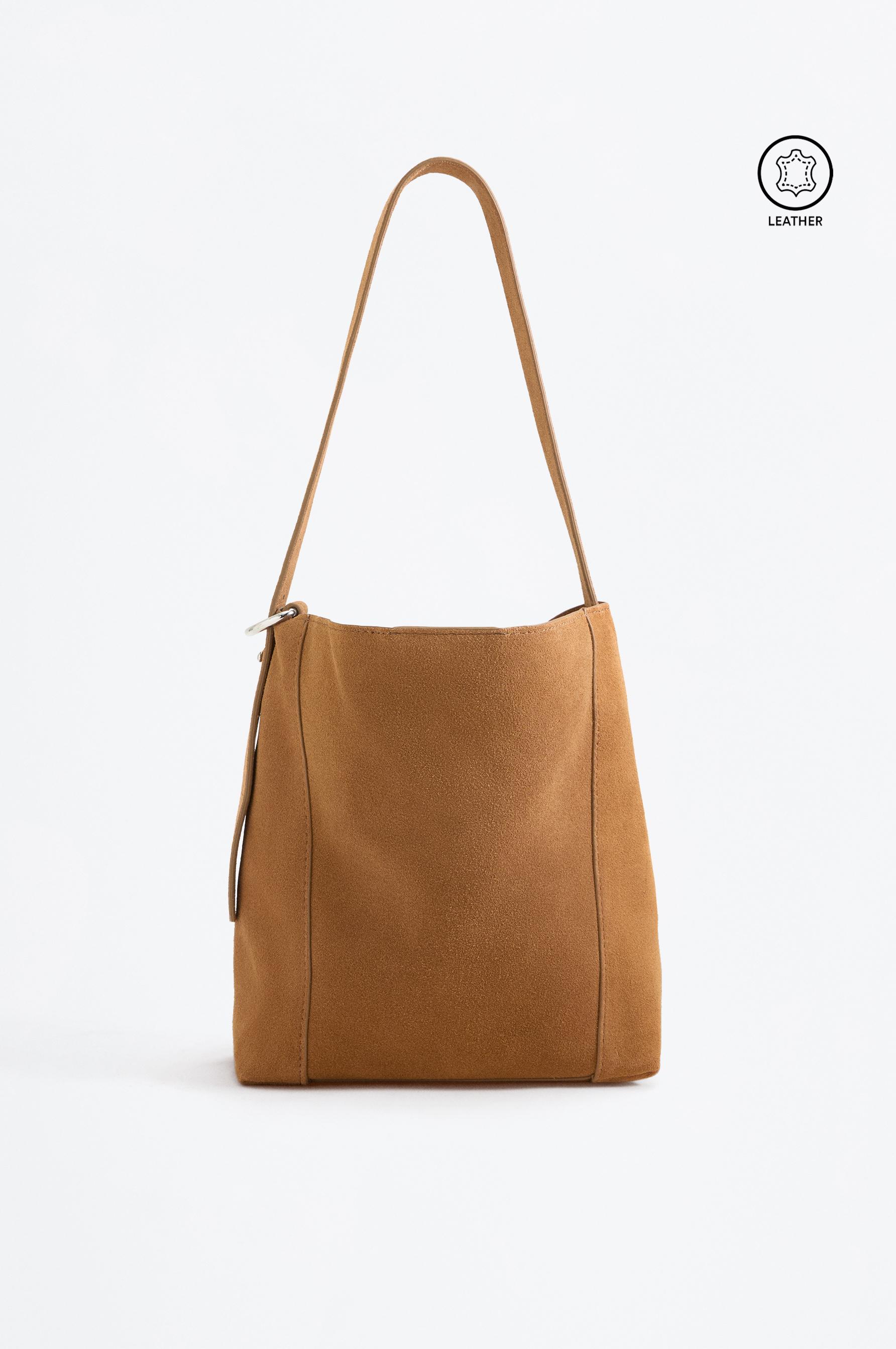 Leather bucket bag — CAMEL