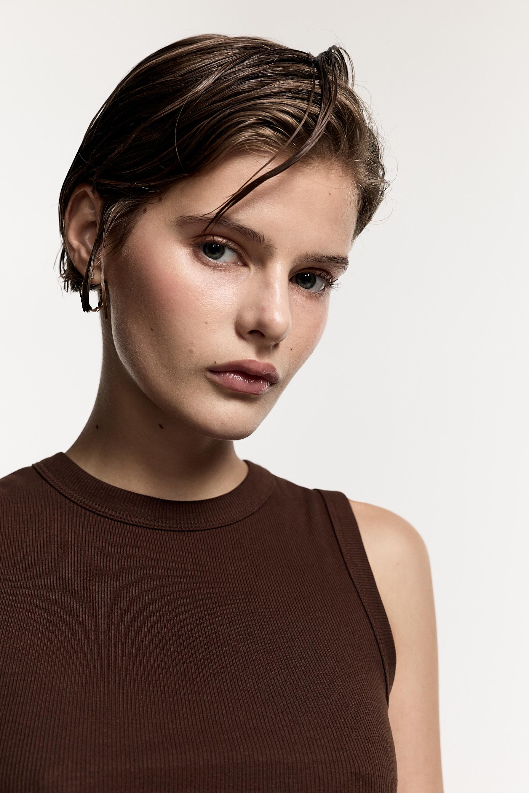 Ribbed racerback top — BROWN