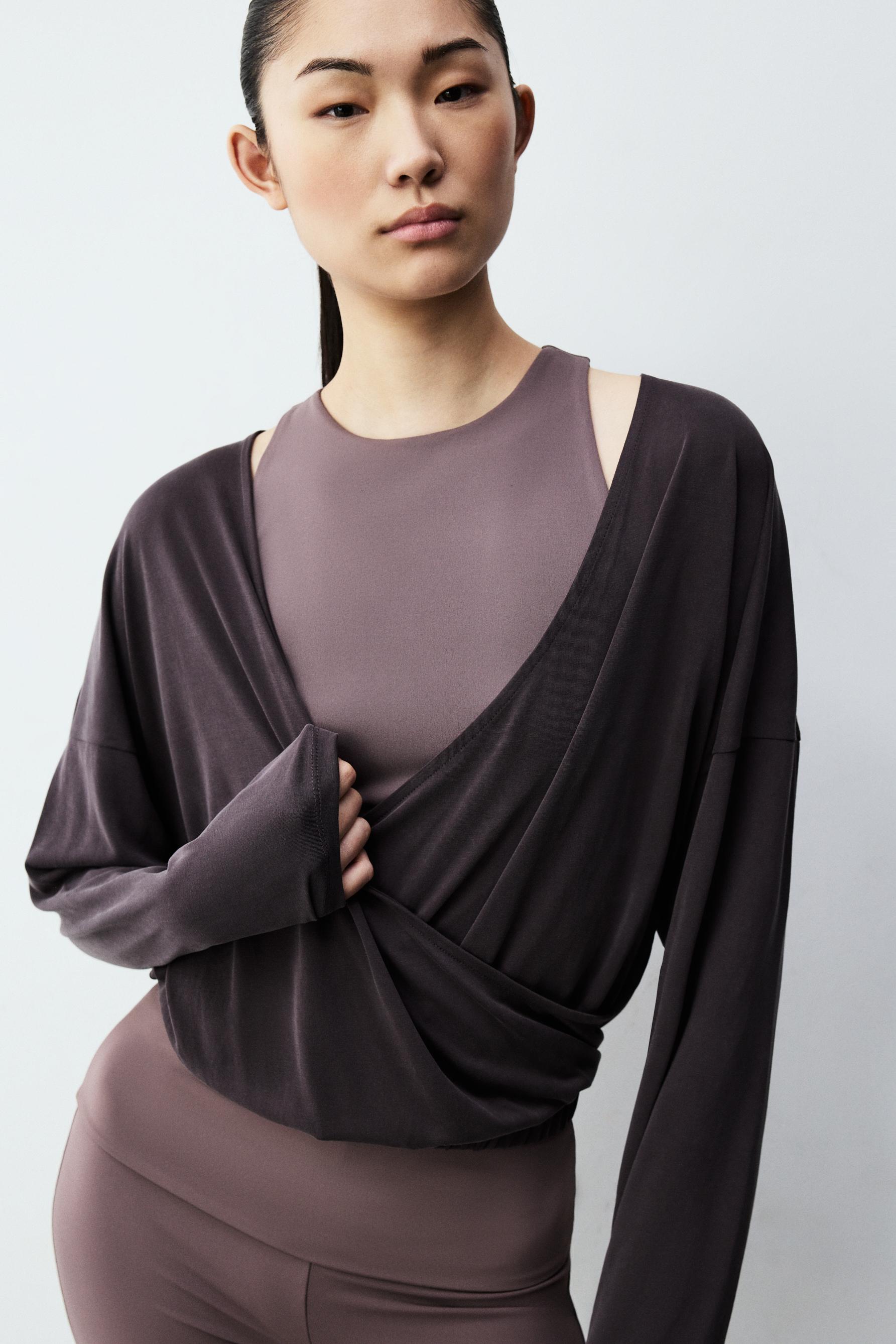 Camiseta deportiva cruzada