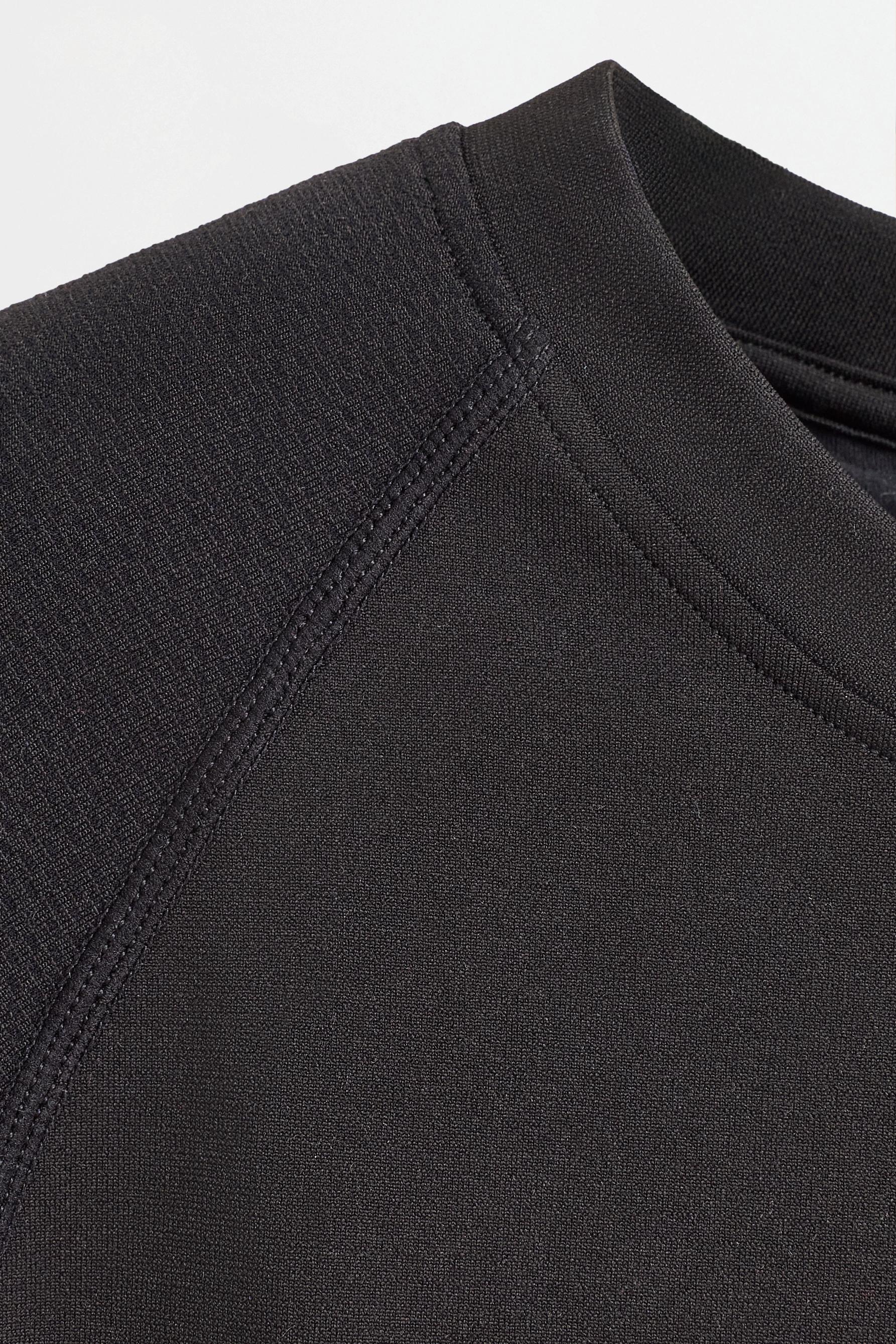 Lightweight thermal insulation T-shirt (-4ºC to 9ºC) — BLACK
