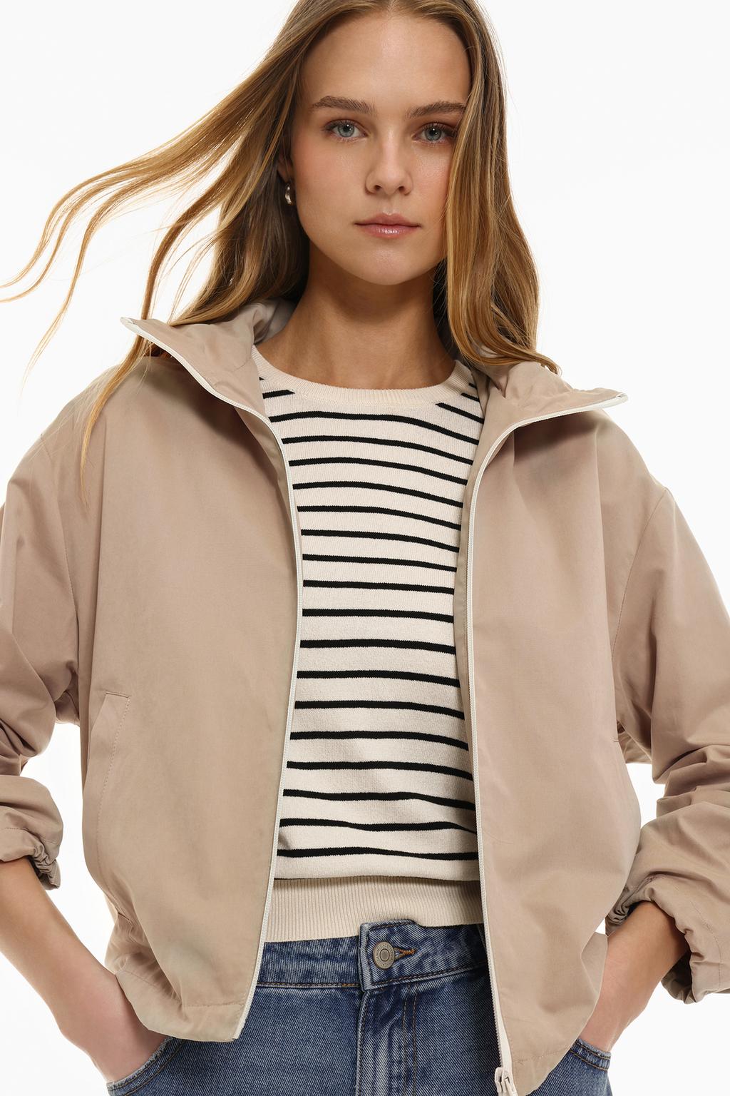 Cropped hooded jacket