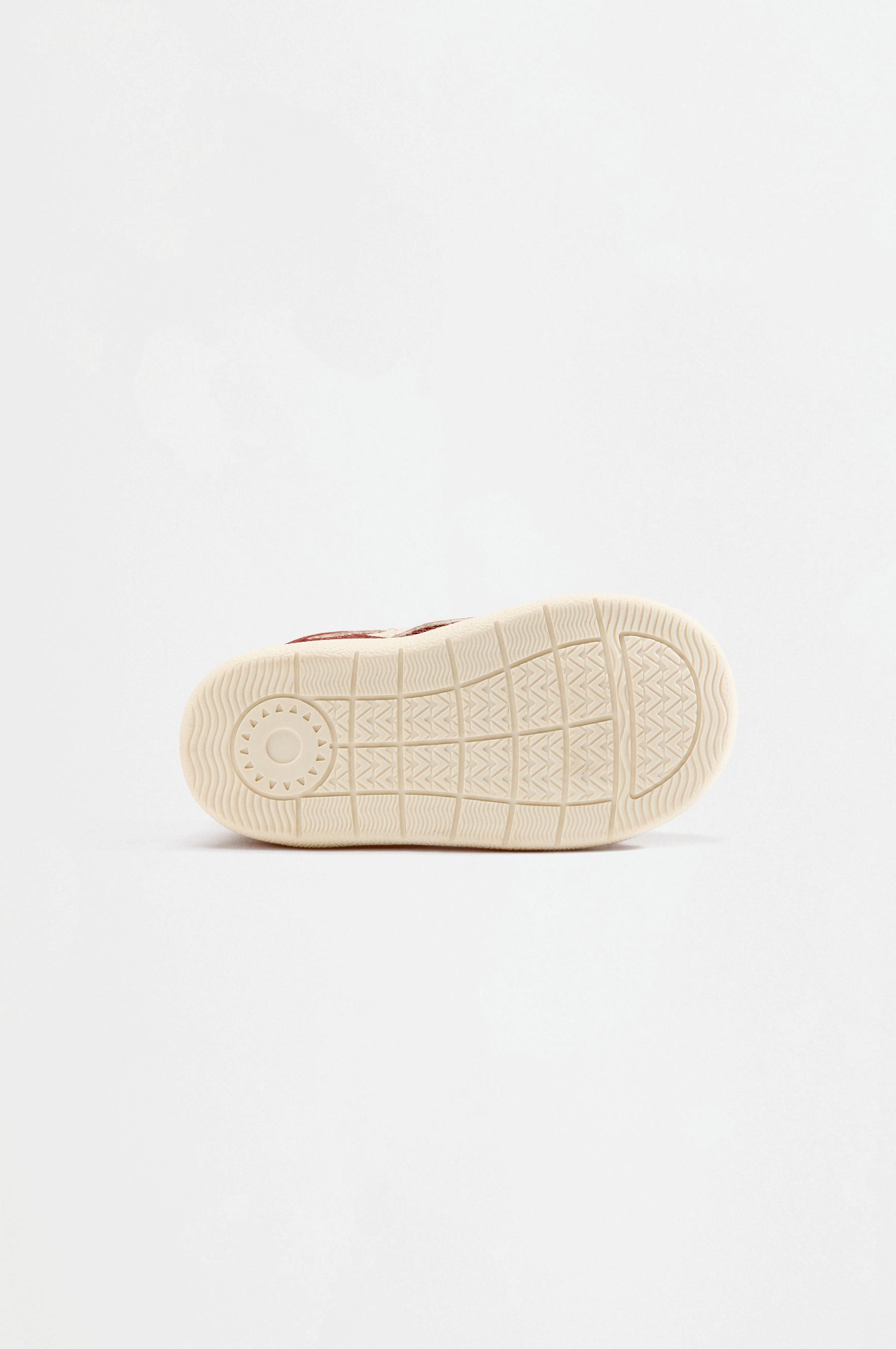 Mixed-finish barefoot sneakers — BURNT ORANGE