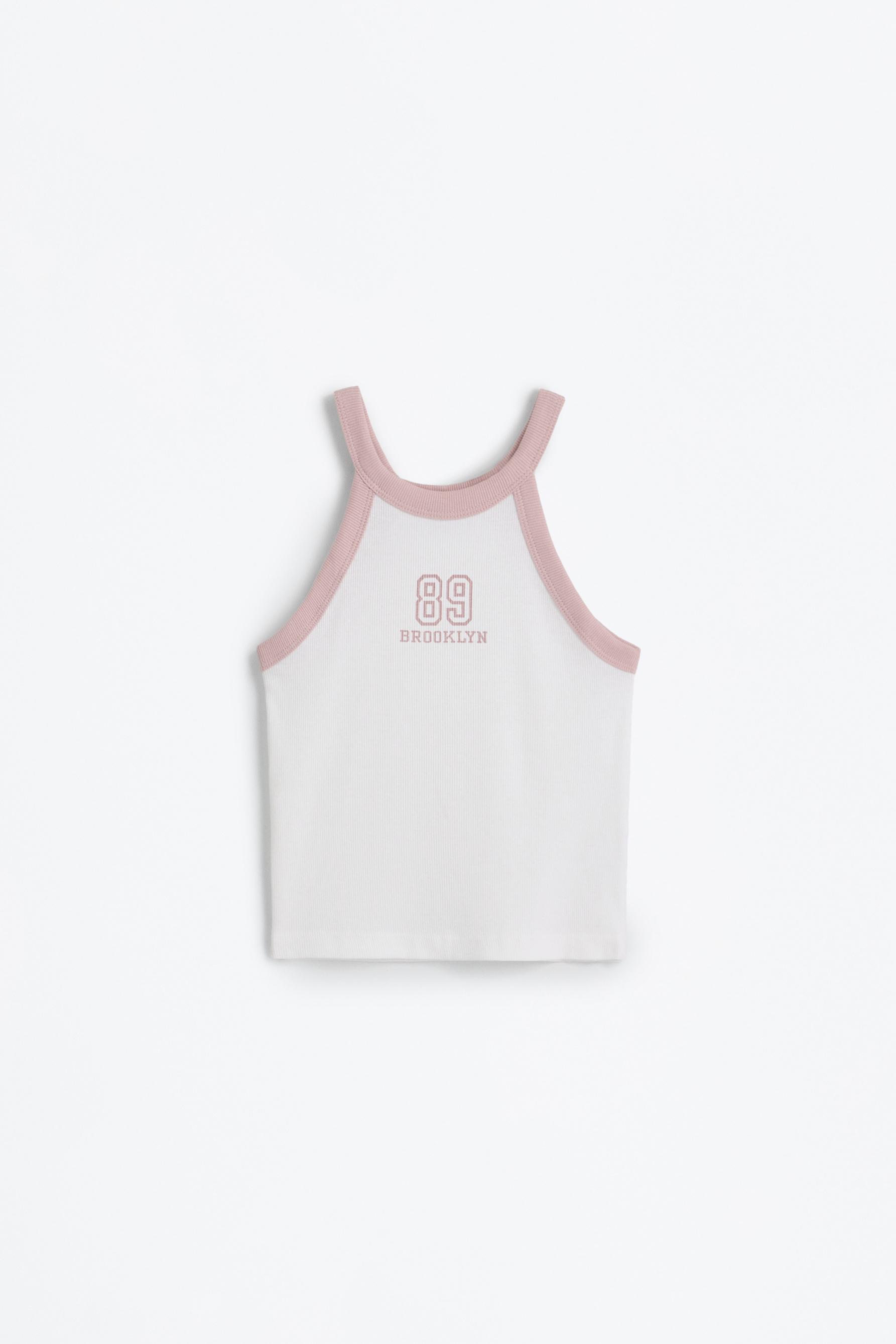 Top canelado com decote halter