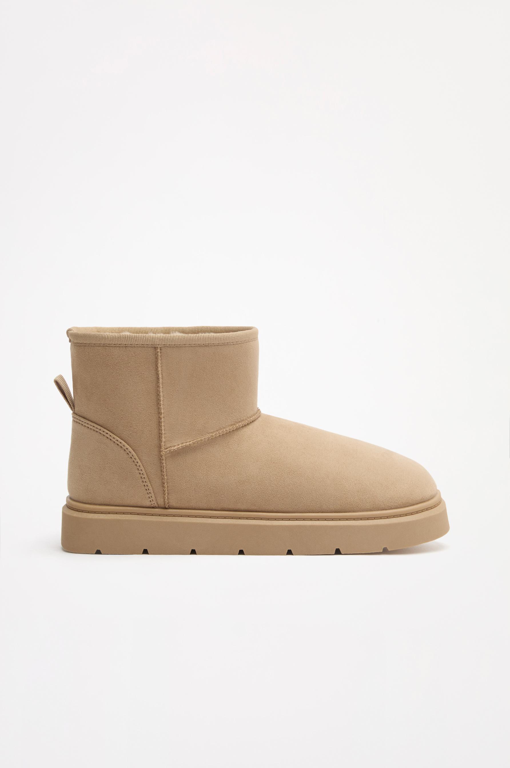 Flat fur ankle boots — BROWN