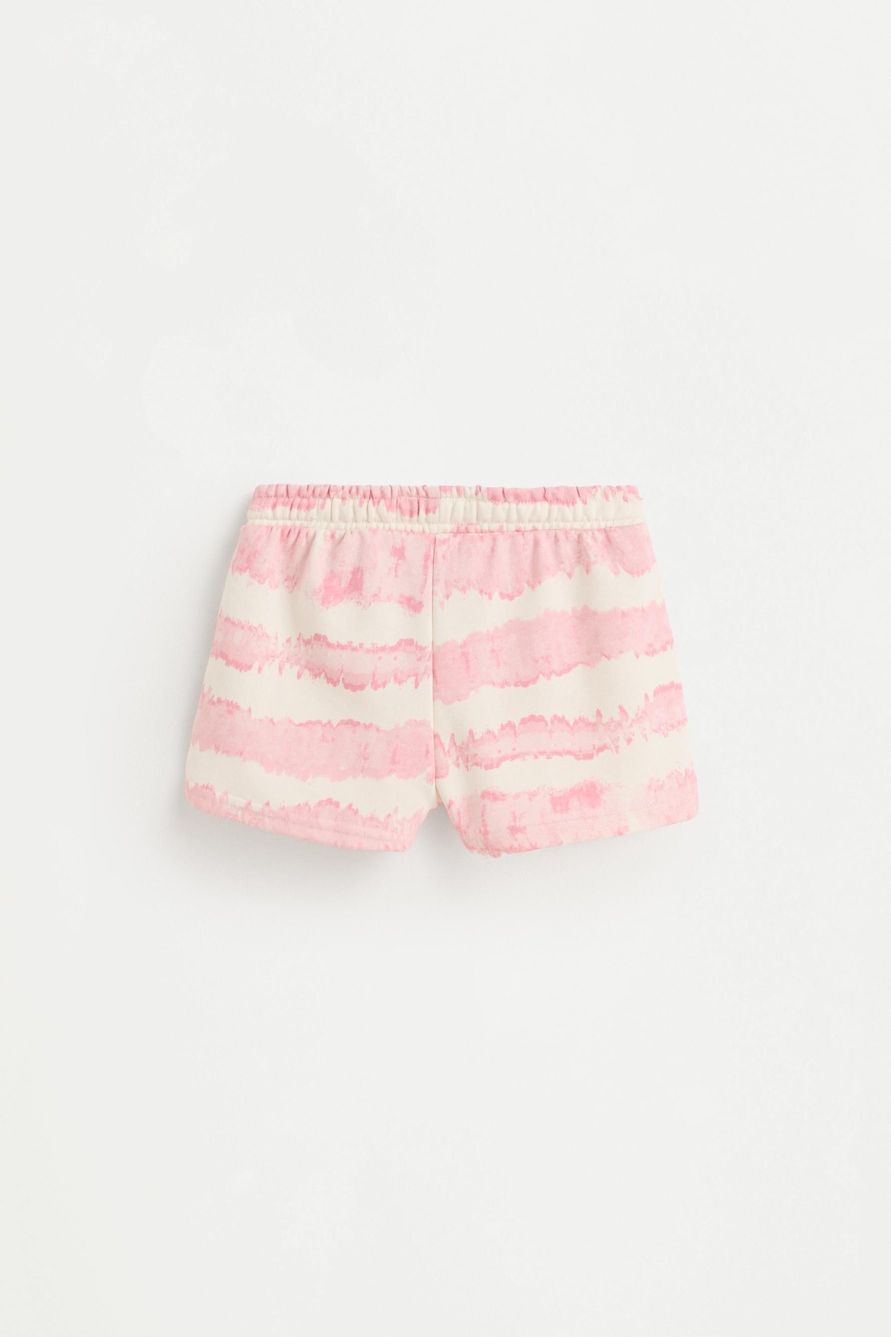 Patch shorts — ECRU
