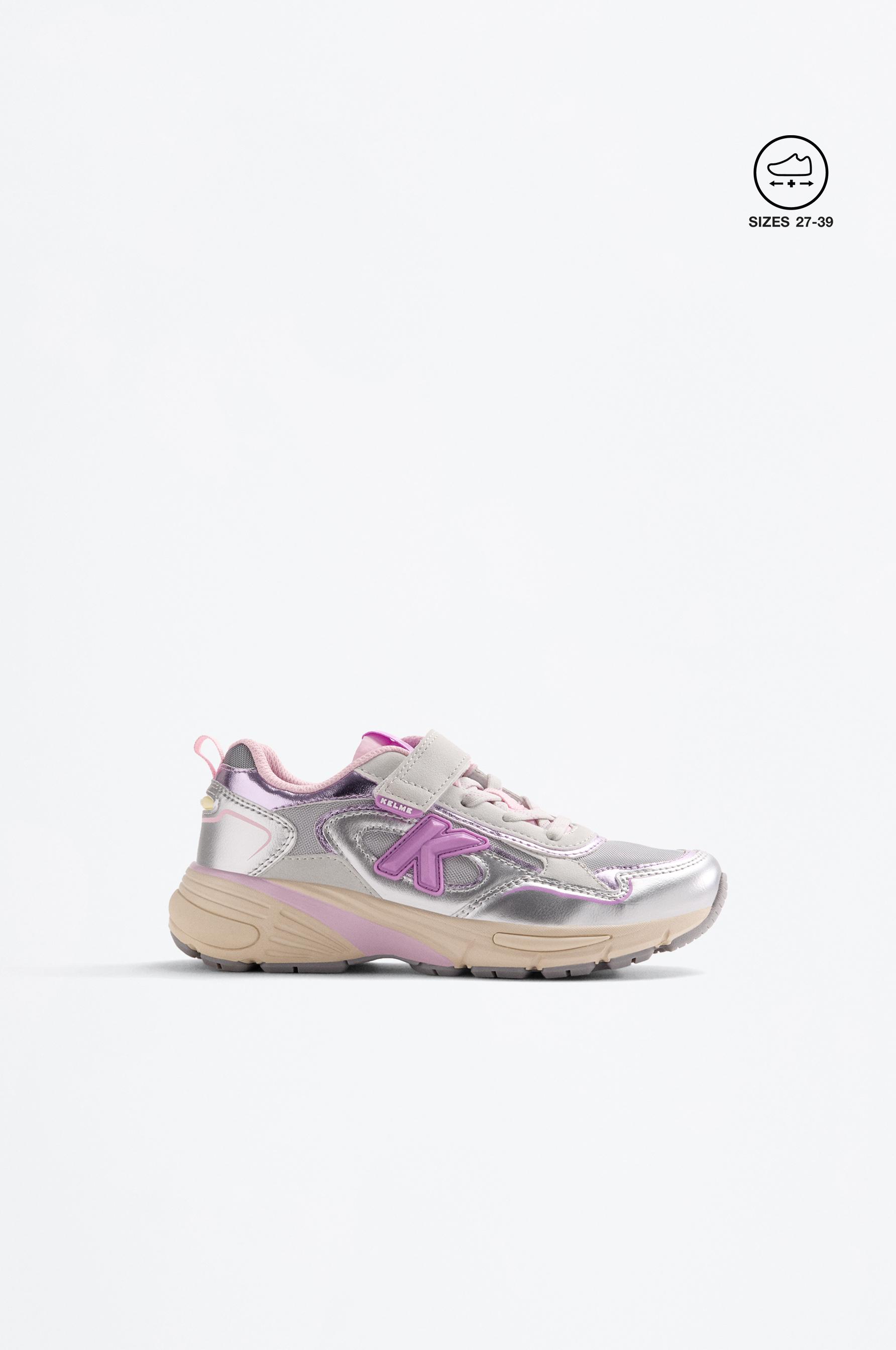 Kelme multi-piece sports shoe — SILVER