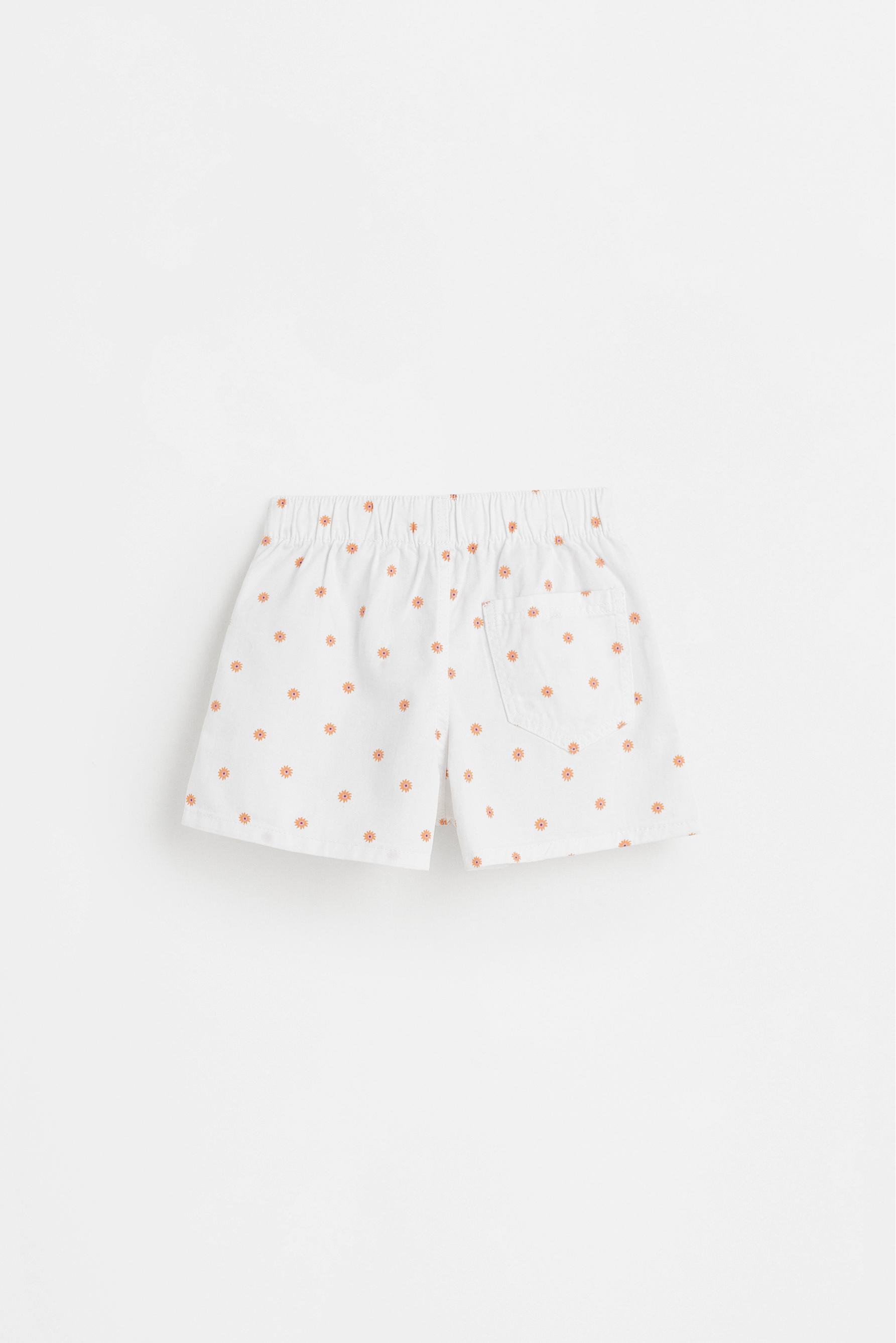 Twill shorts with darts — WHITE