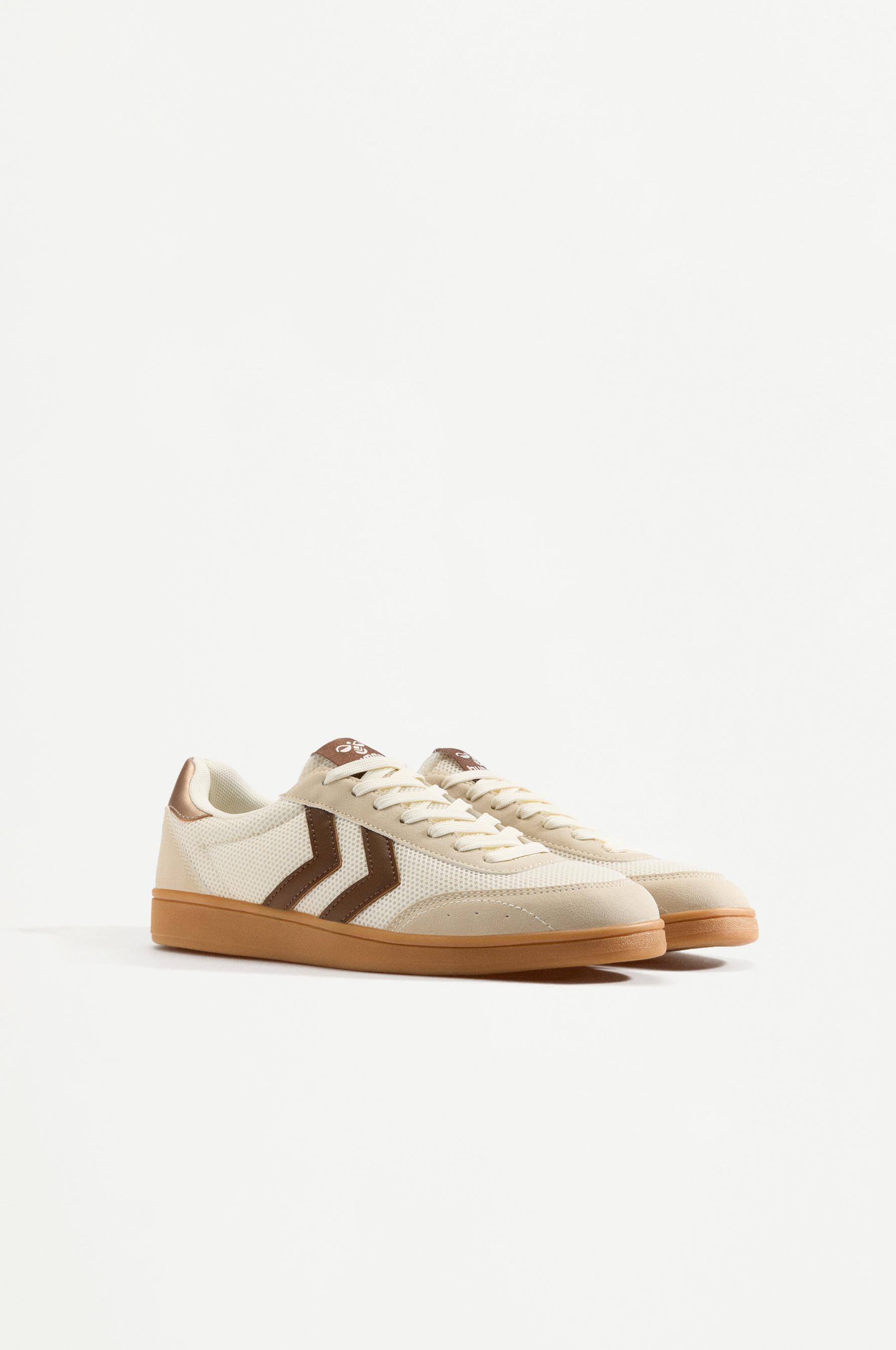 Athletic shoe — ECRU