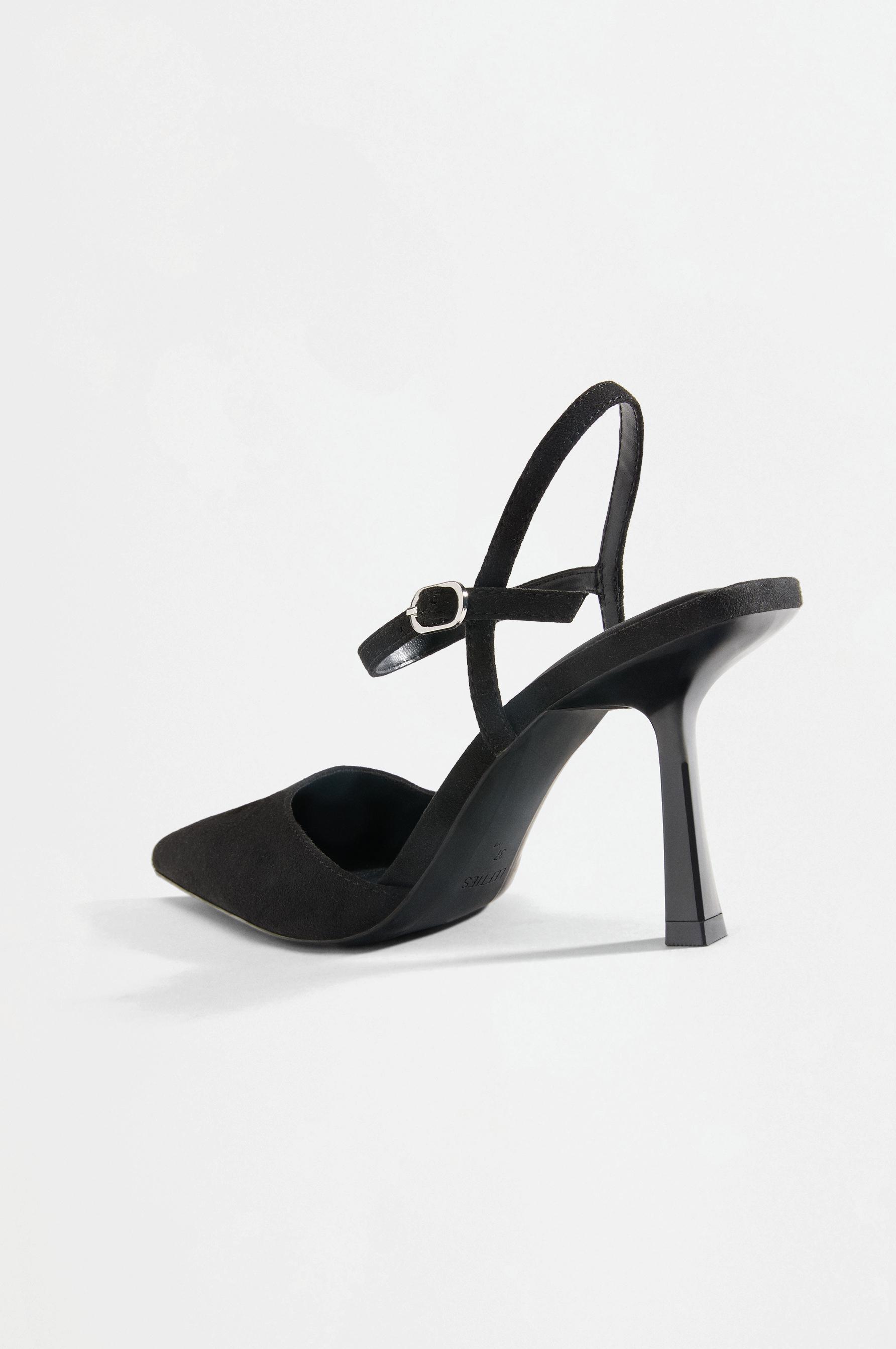 Heeled shoes — BLACK