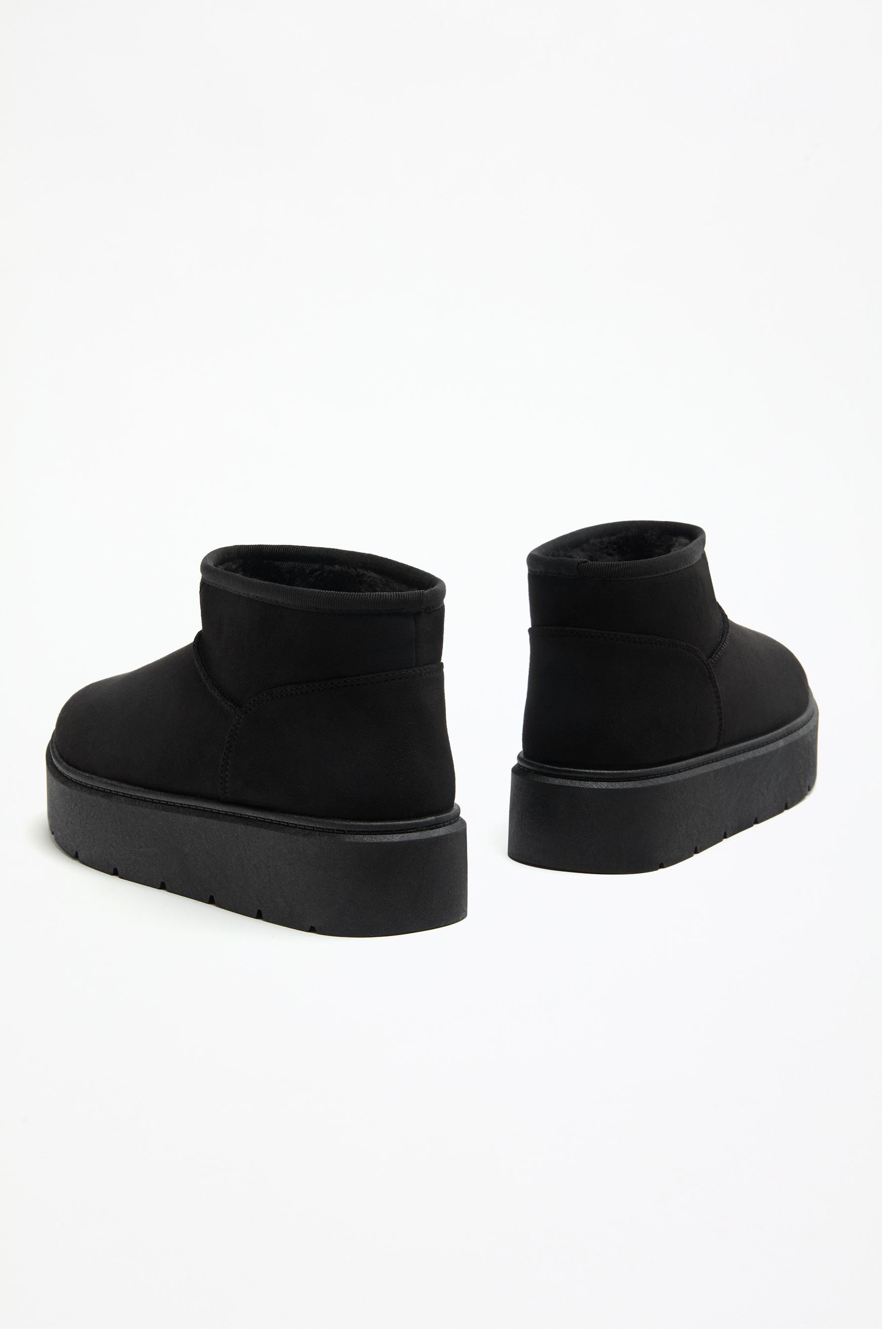 Platform fur ankle boot — BLACK