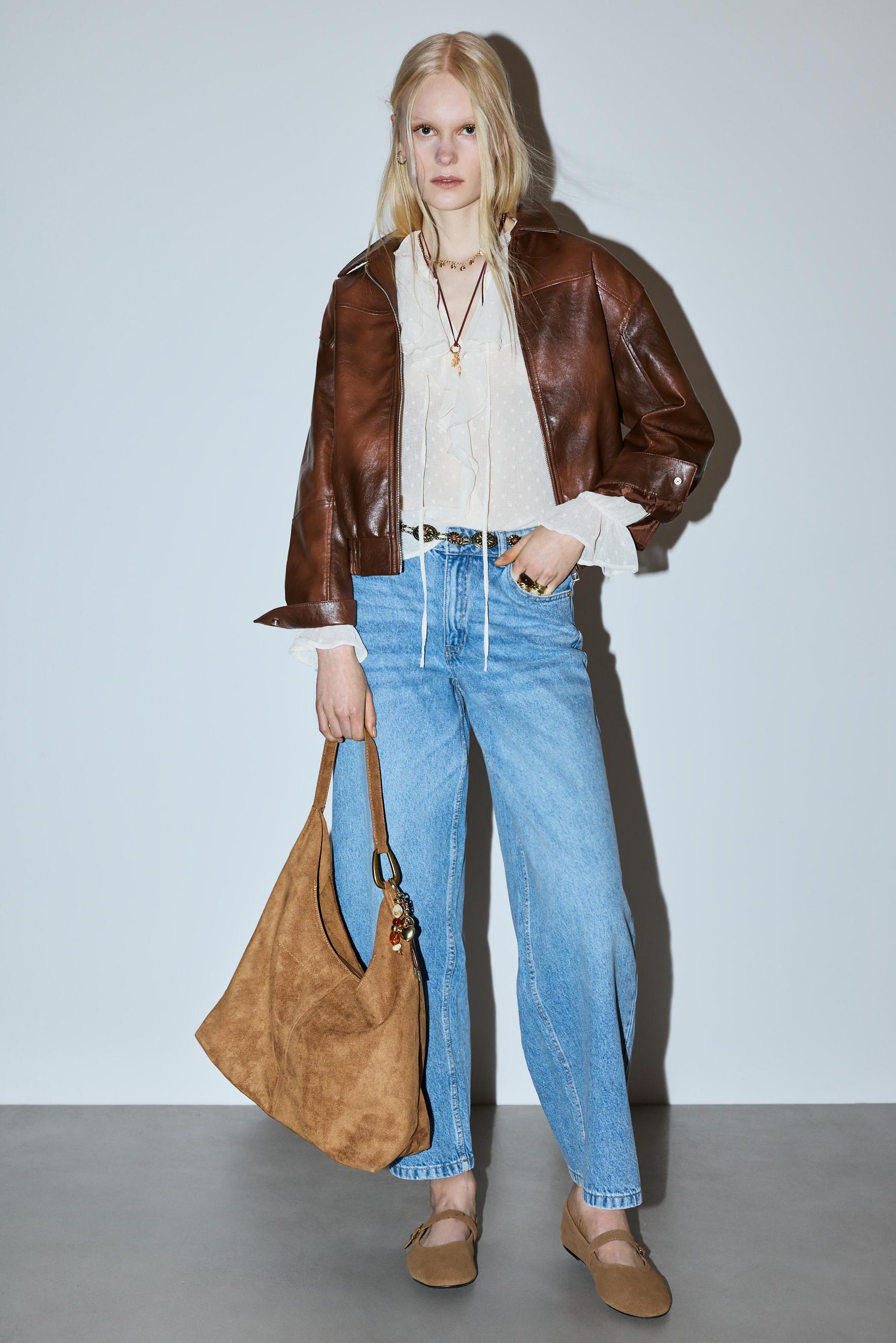 Cinturón metálico piedras