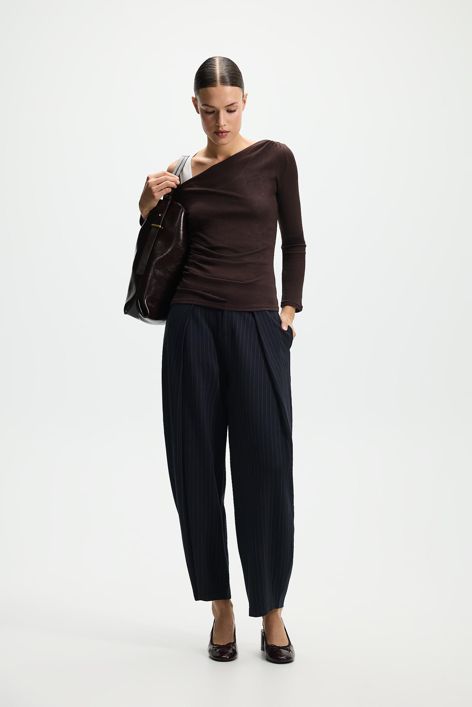 Asymmetric ribbed double T-shirt — CHOCOLATE