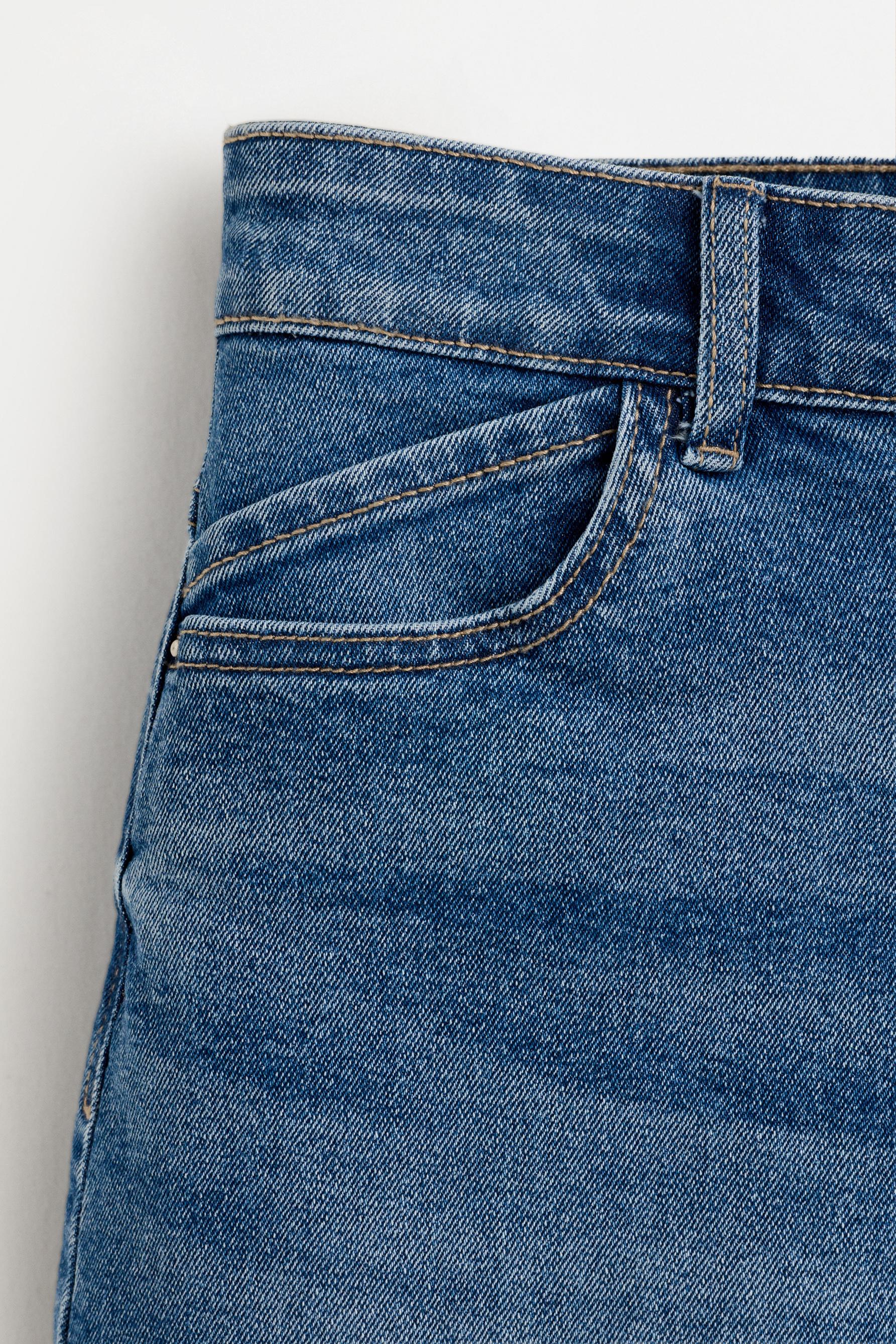 Denim stretch shorts — INDIGO