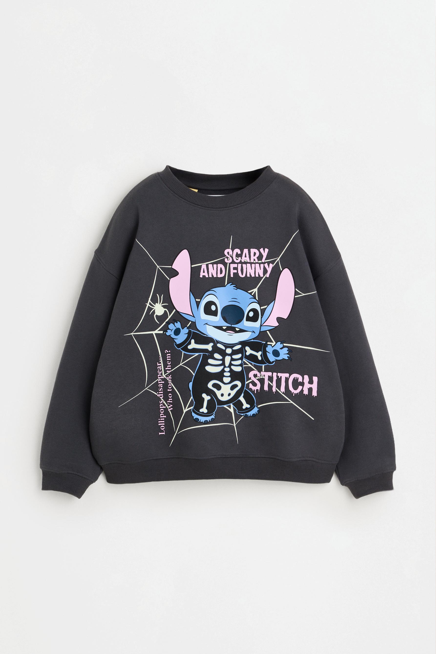 Sudadera Stitch ©Disney brilla en la oscuridad