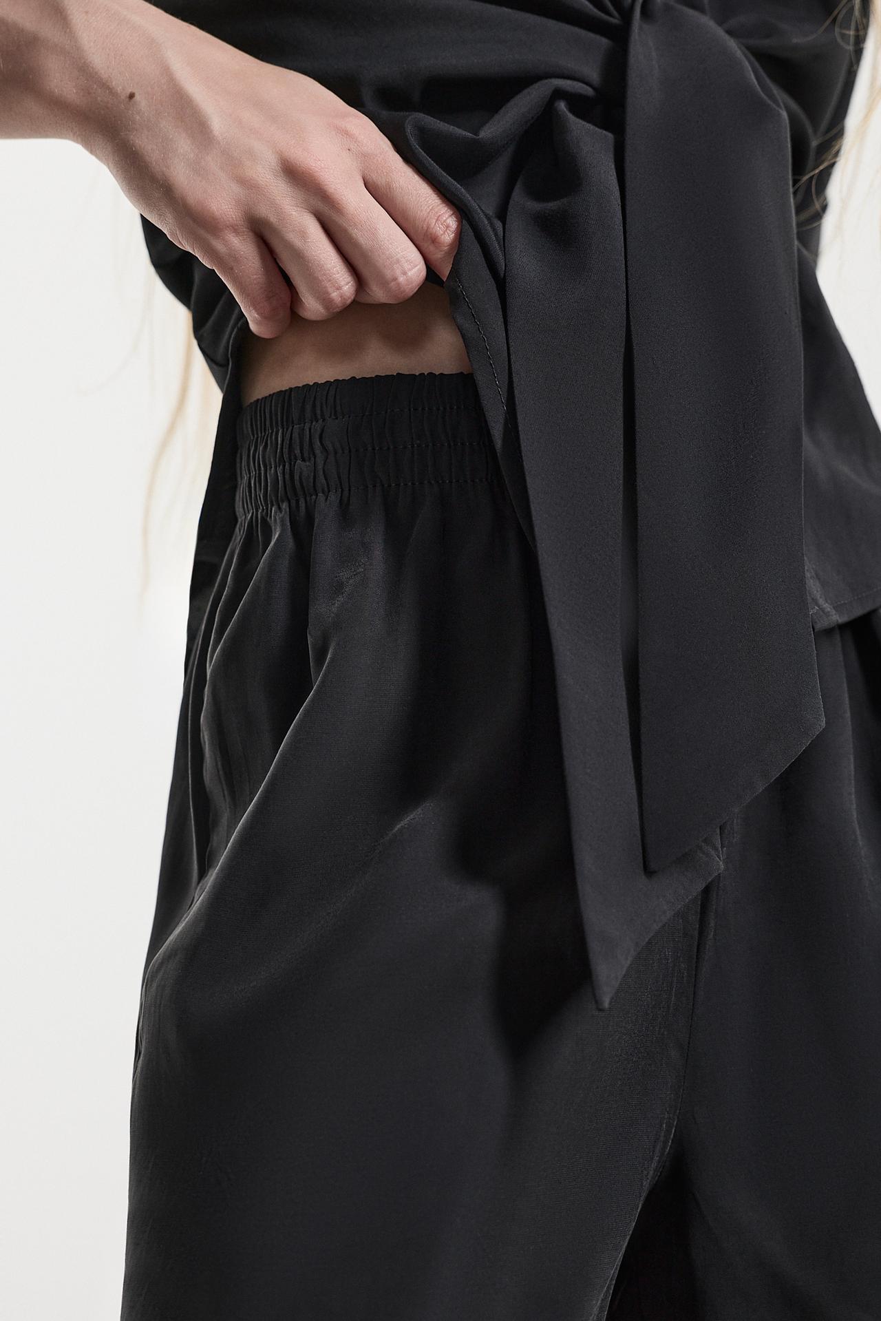 Soft-touch culottes — BLACK
