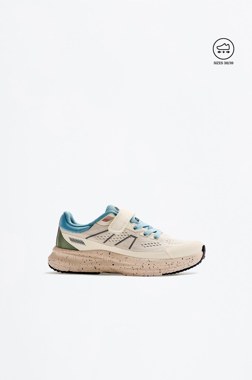 Technical Woven Sport Shoe