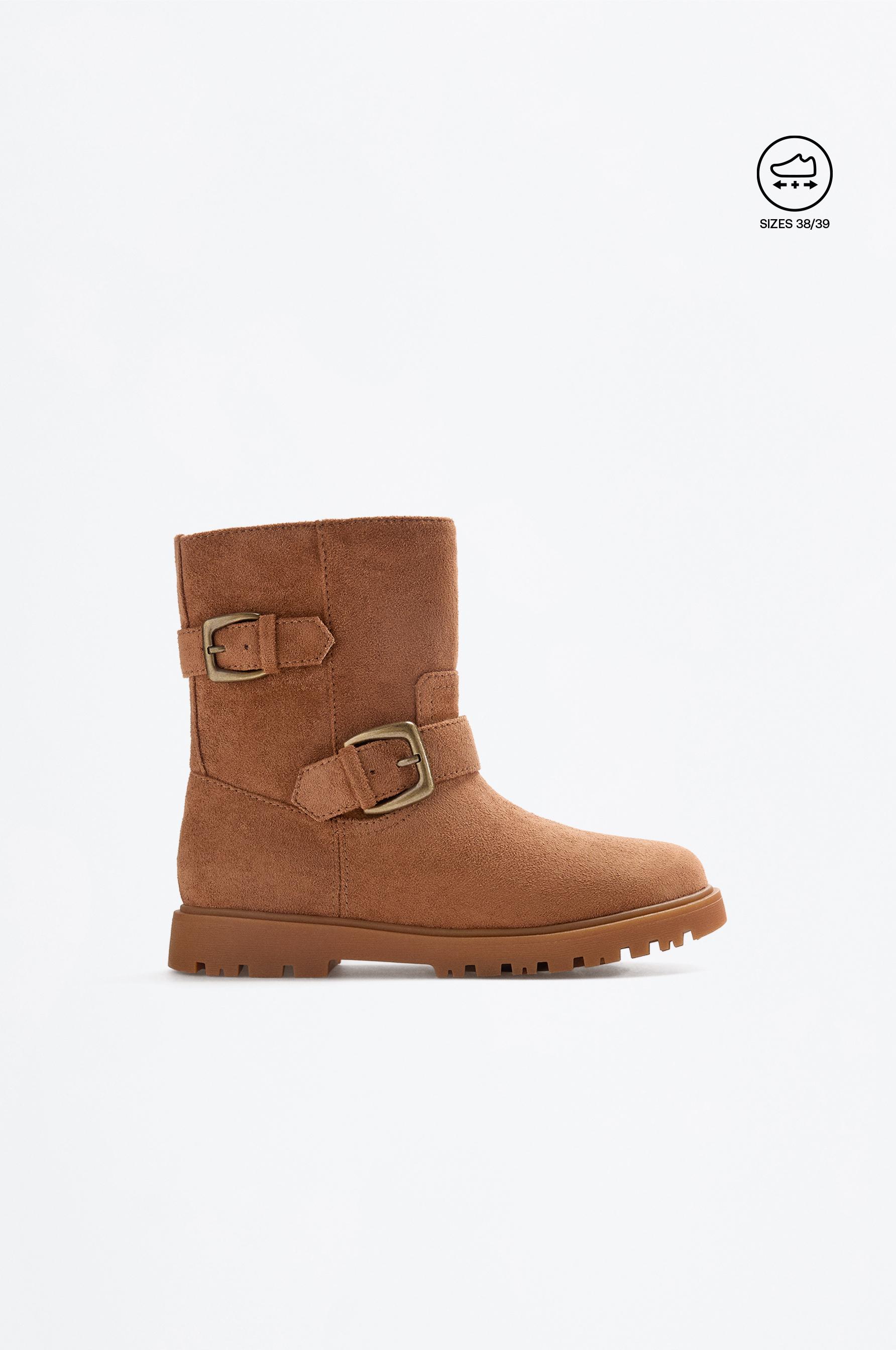 Buckle boots — LEATHER