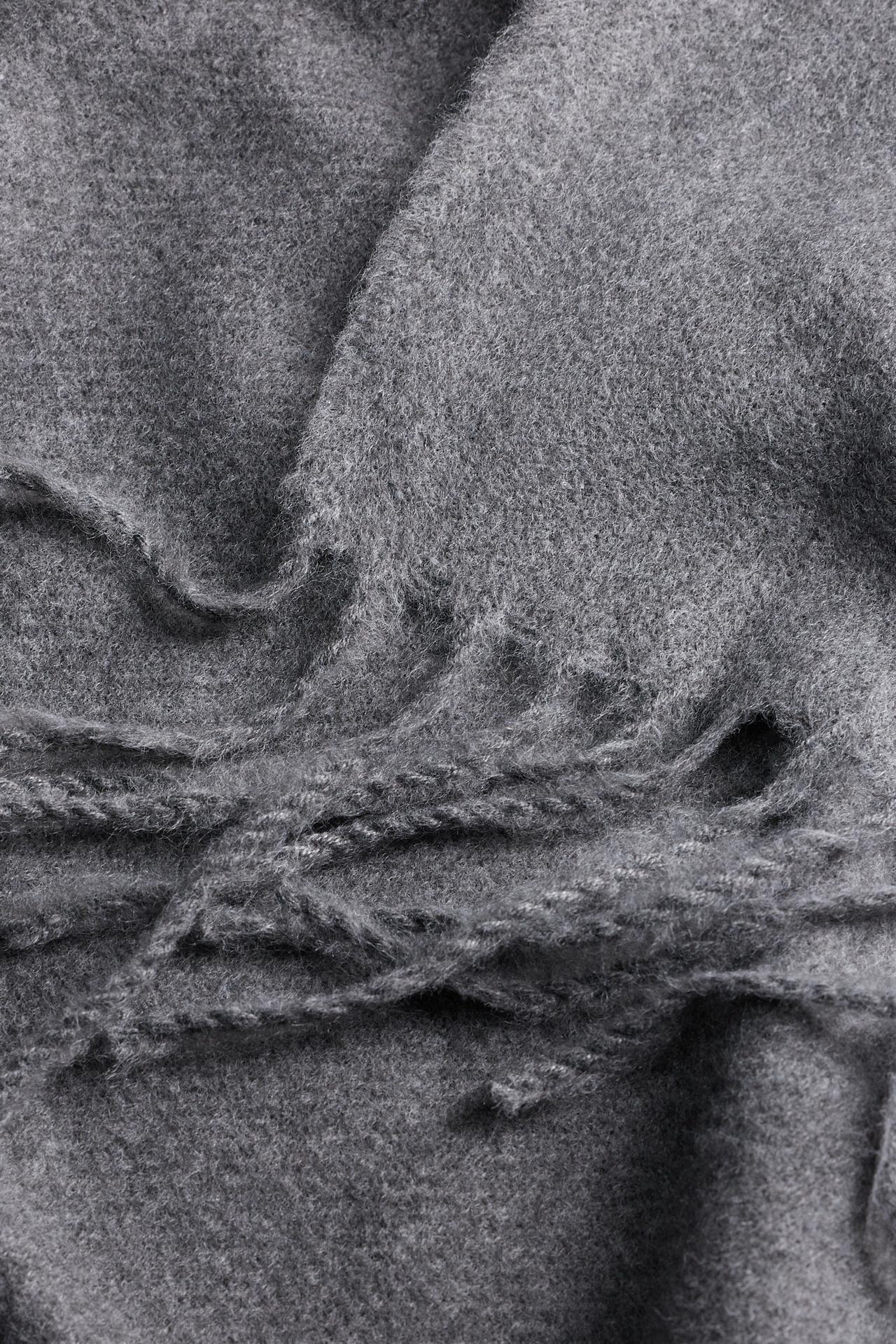 Plain fringed scarf — GREY