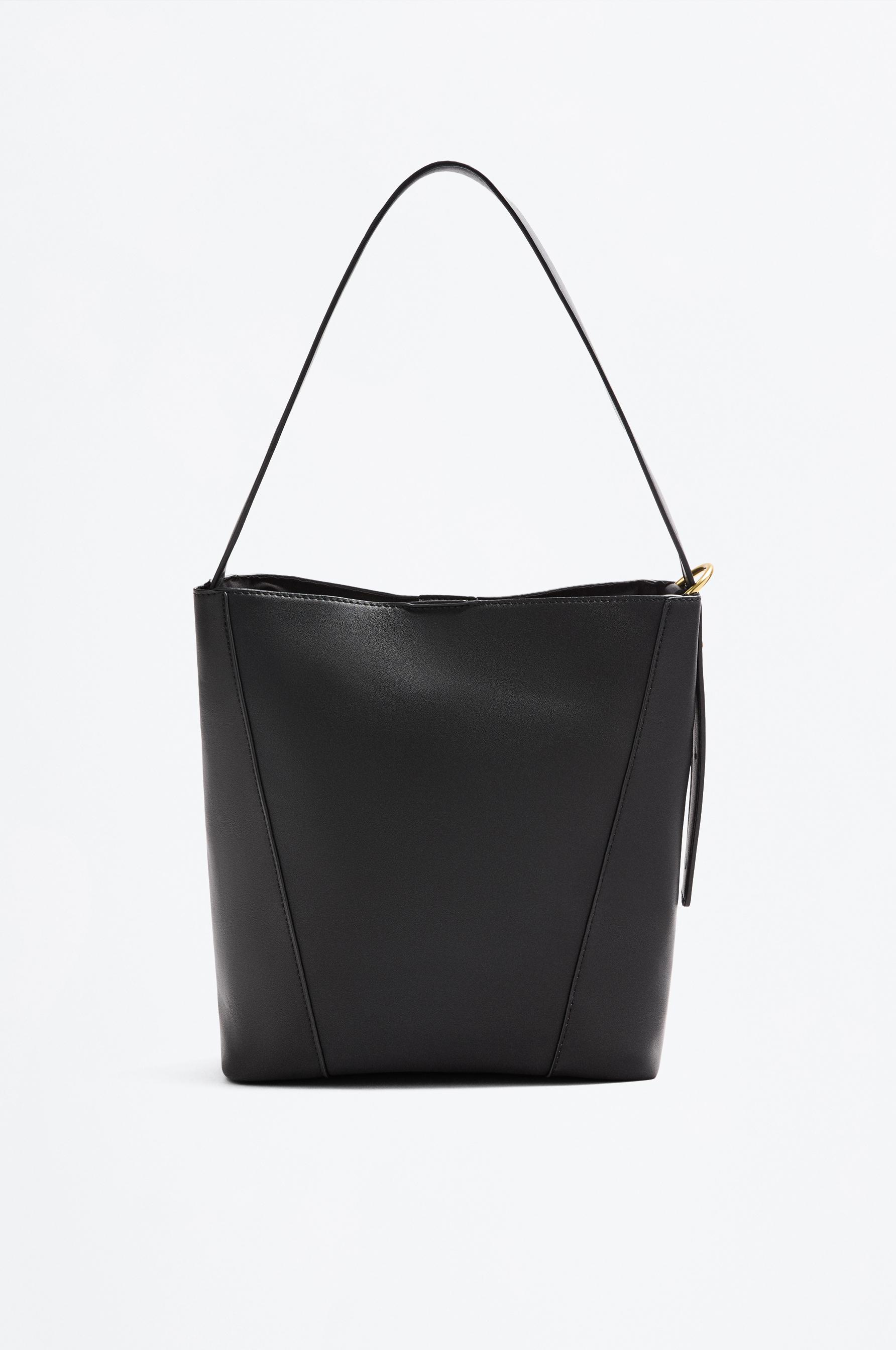 Bolso saco detalle asa