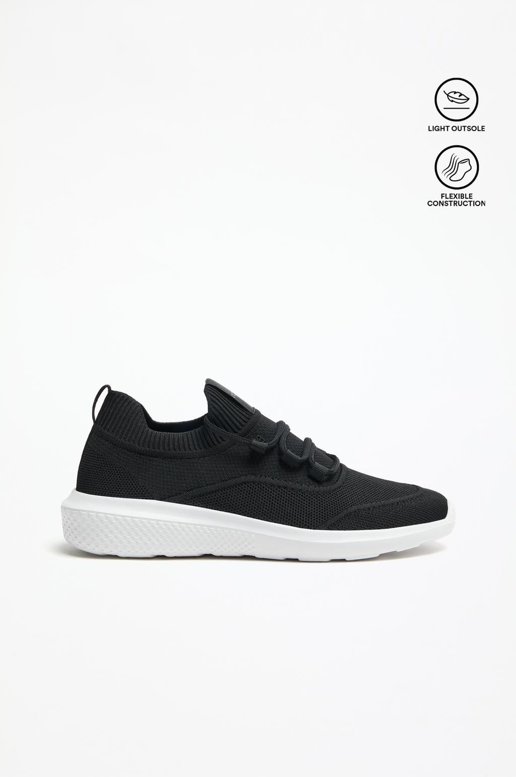 Minimalist sneakers