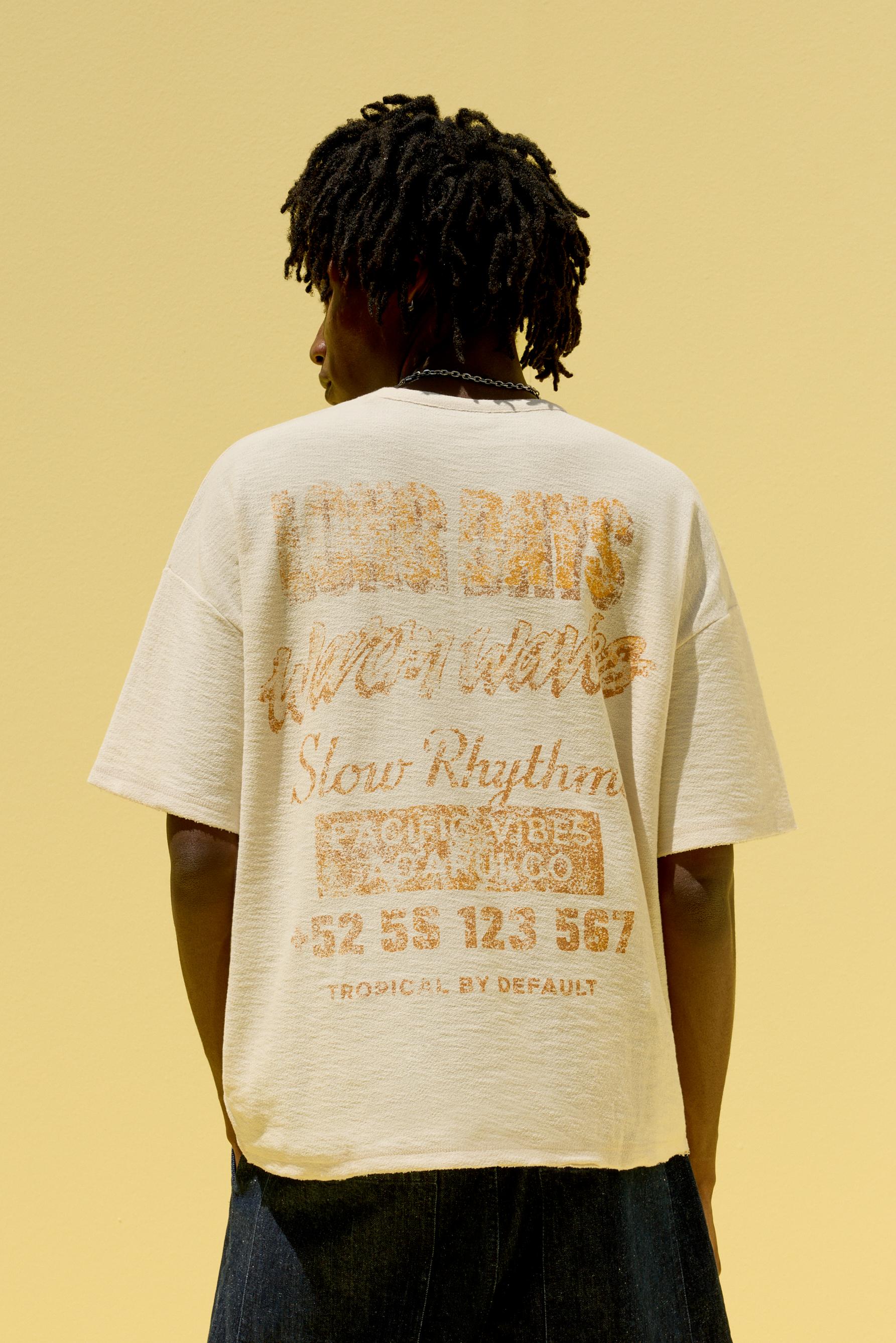 Distressed print T-shirt — VANILLA